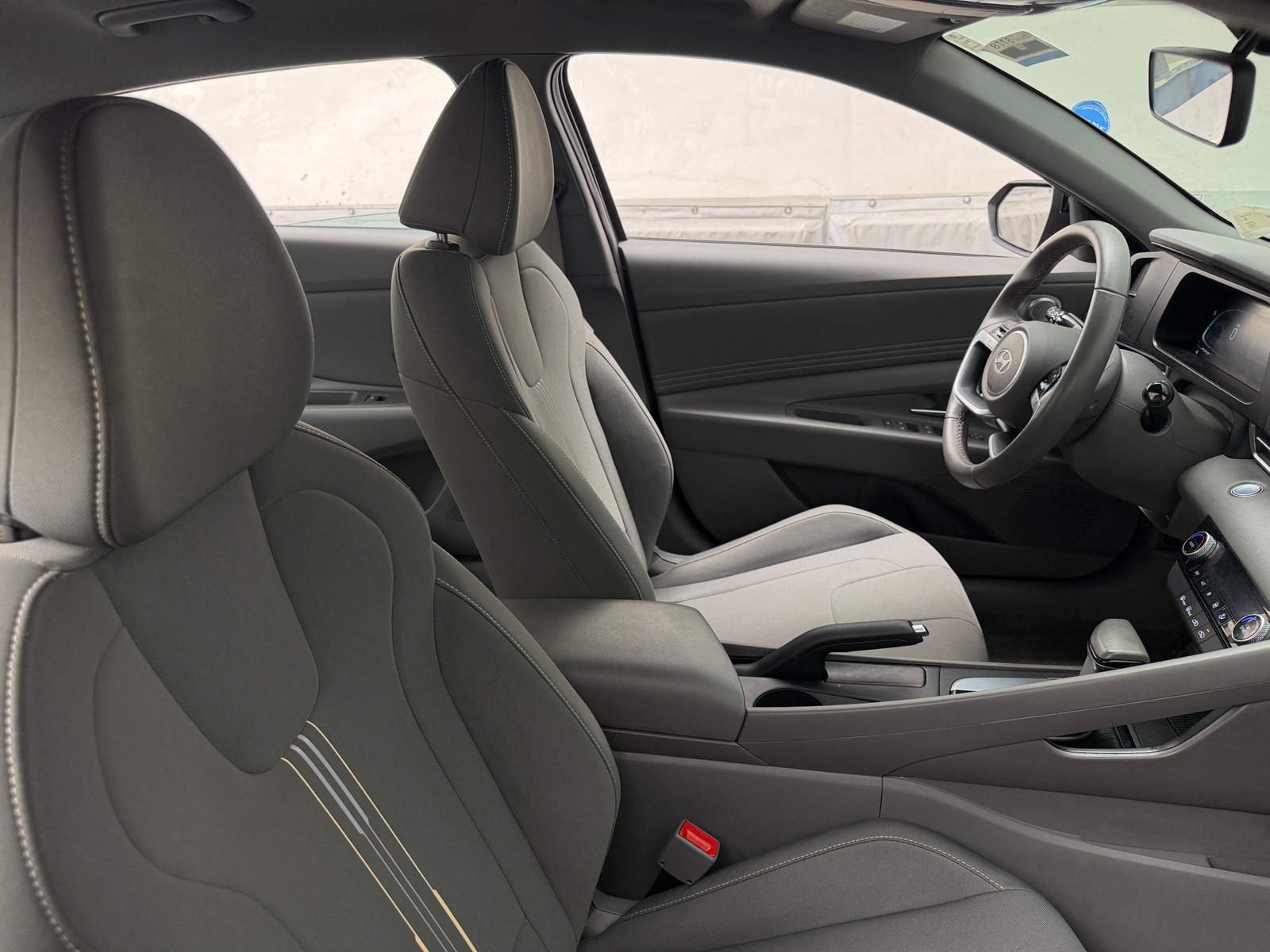 Thumbnail: 2025 Hyundai Elantra - 2