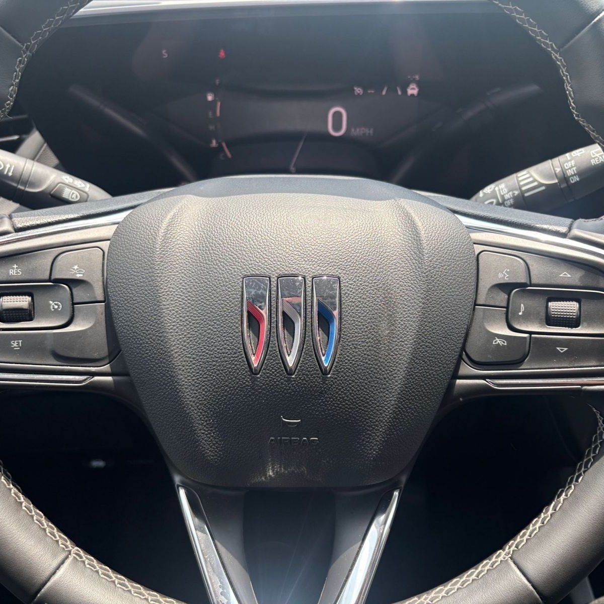 Thumbnail: 2025 Buick Encore GX - 4