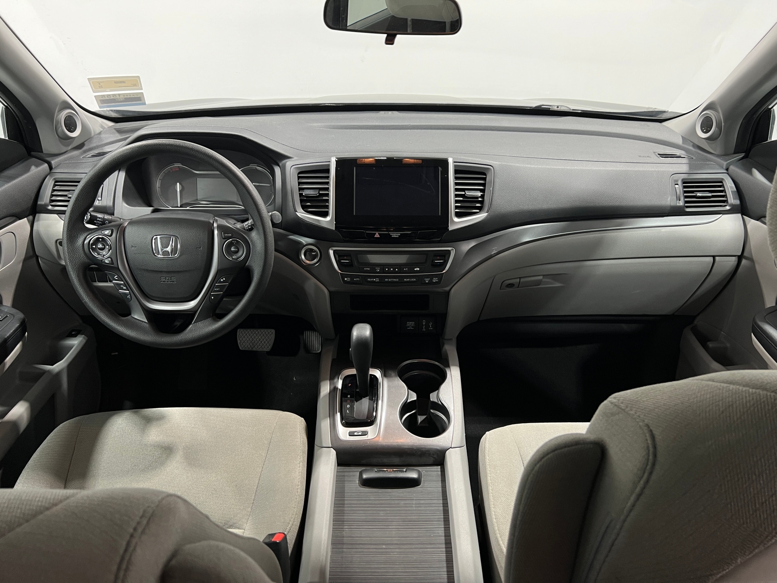 Thumbnail: 2018 Honda Pilot - 3