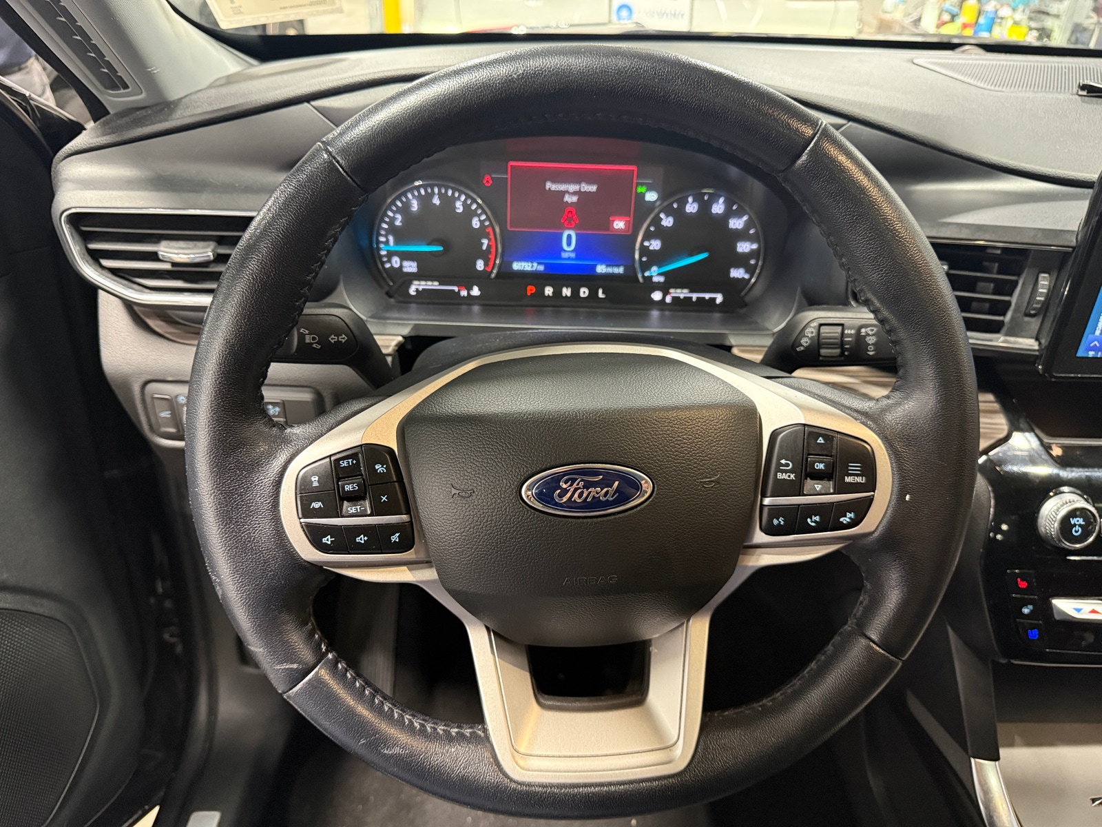 Thumbnail: 2022 Ford Explorer - 4