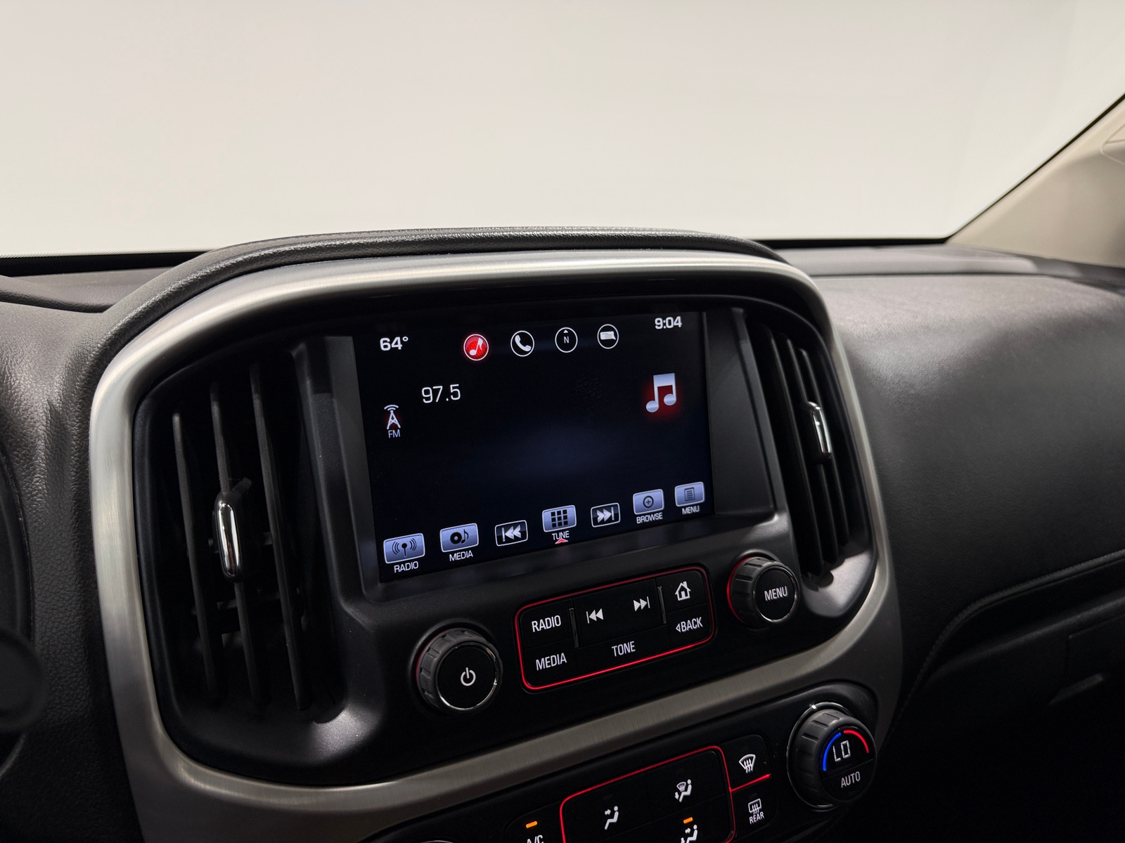 Thumbnail: 2016 GMC Canyon - 3