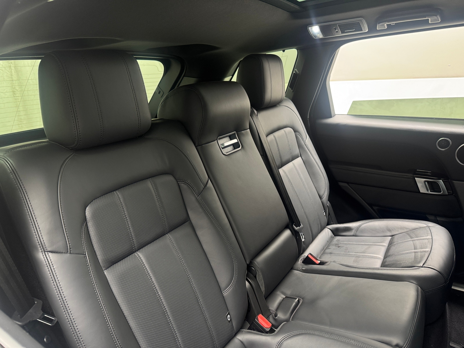 Thumbnail: 2020 Land Rover Range Rover Sport - 5