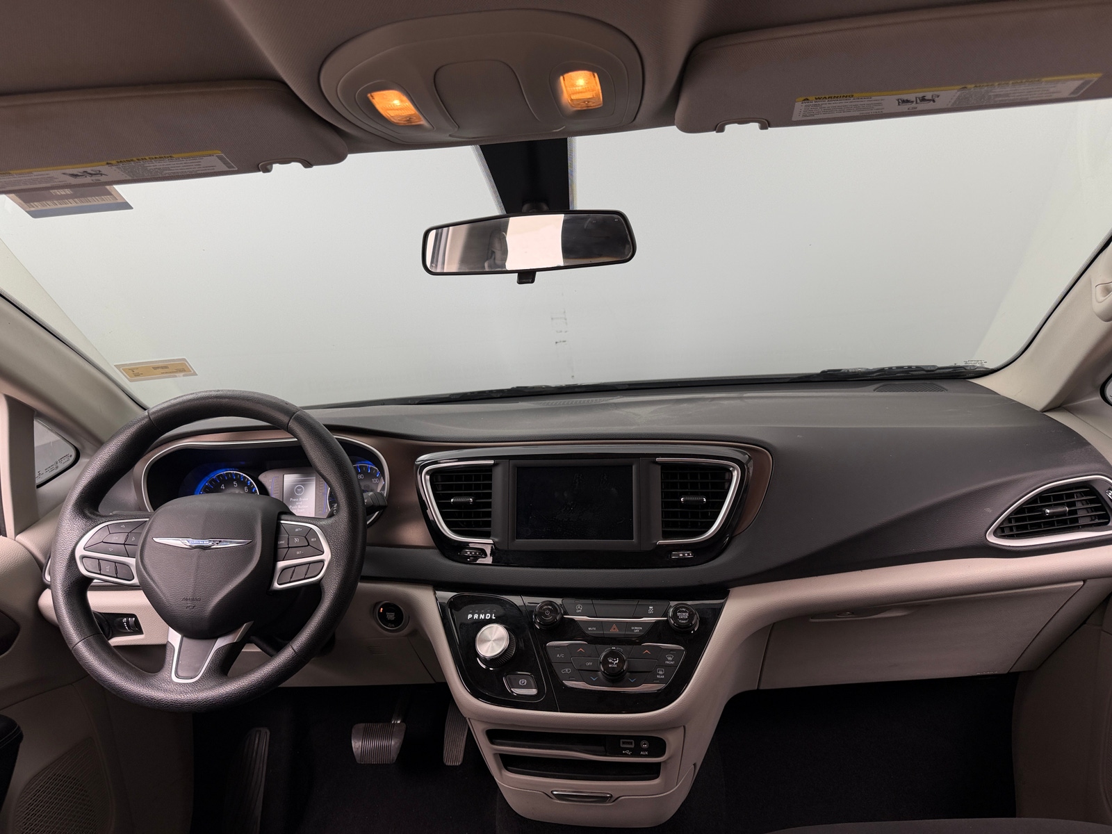Thumbnail: 2020 Chrysler Voyager - 3