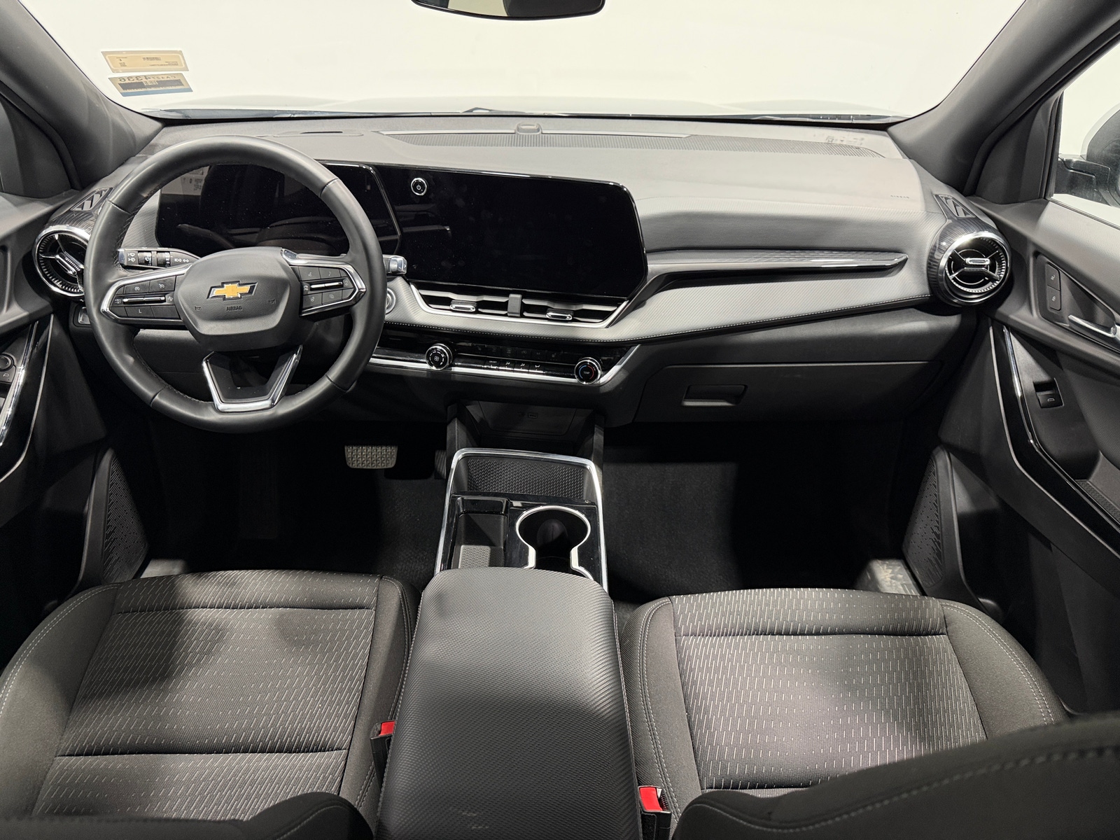 Thumbnail: 2025 Chevrolet Equinox - 3