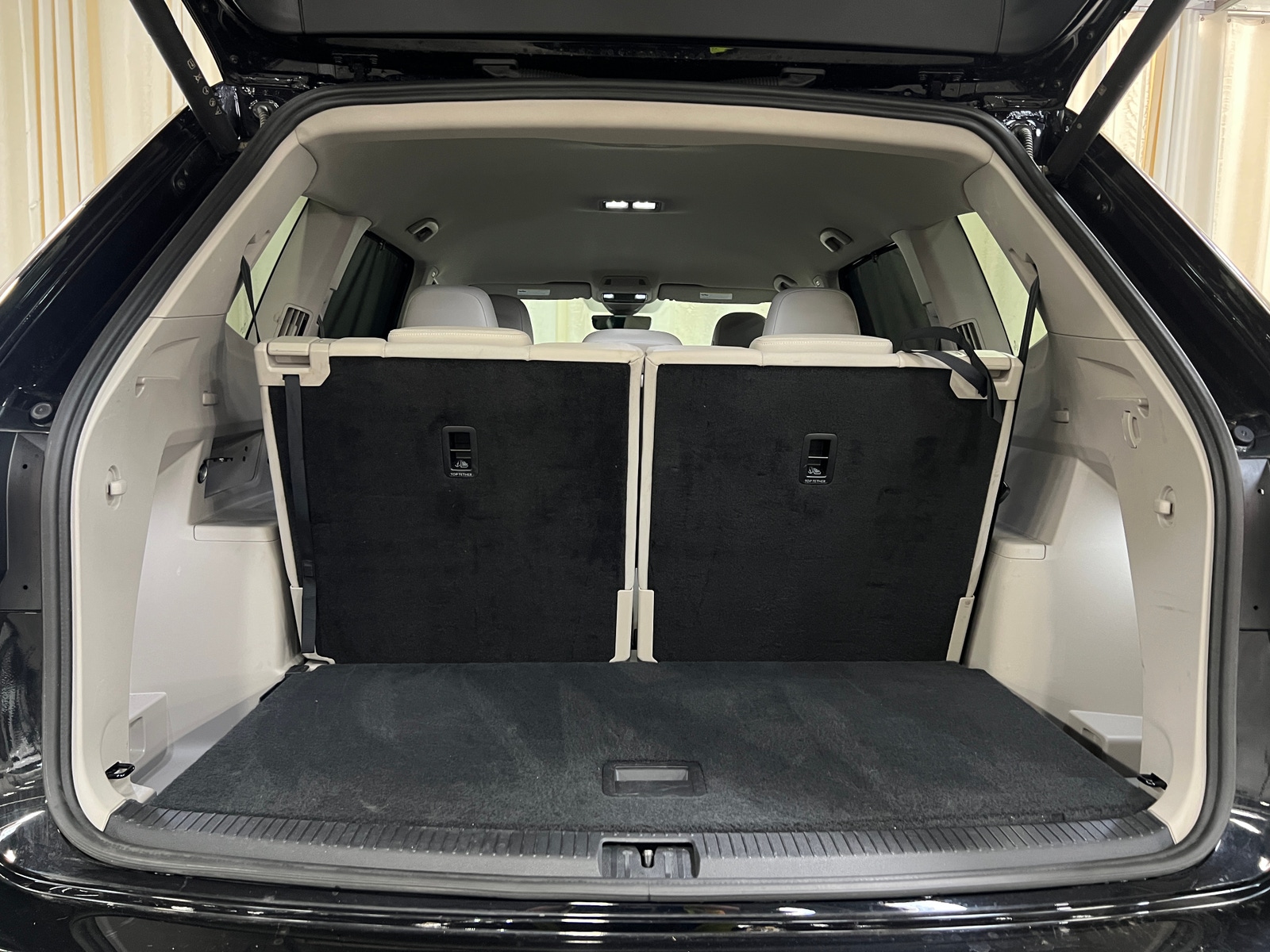 Thumbnail: 2026 Volkswagen Atlas - 6