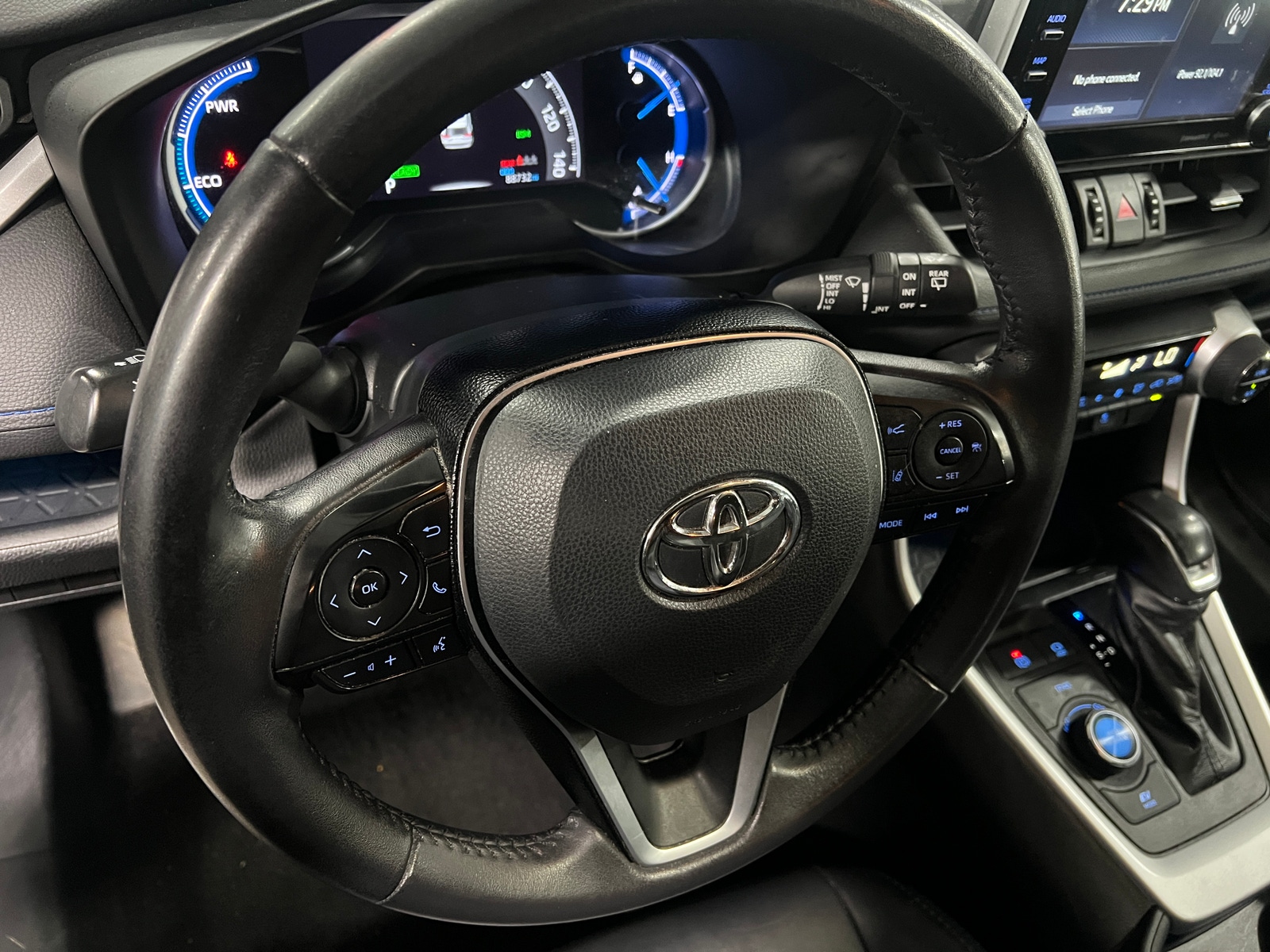Thumbnail: 2021 Toyota RAV4 - 4