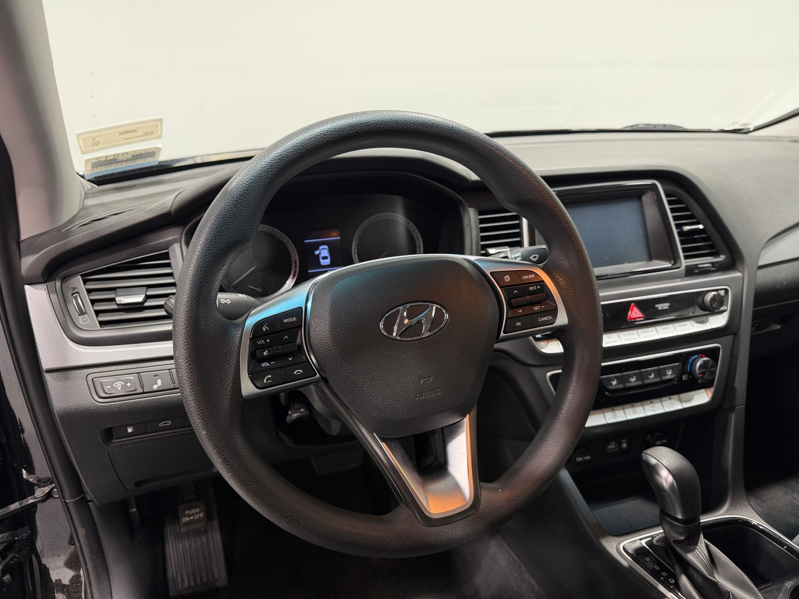 Thumbnail: 2019 Hyundai Sonata - 5