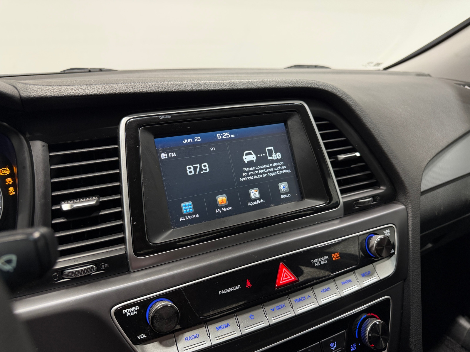 Thumbnail: 2019 Hyundai Sonata - 4