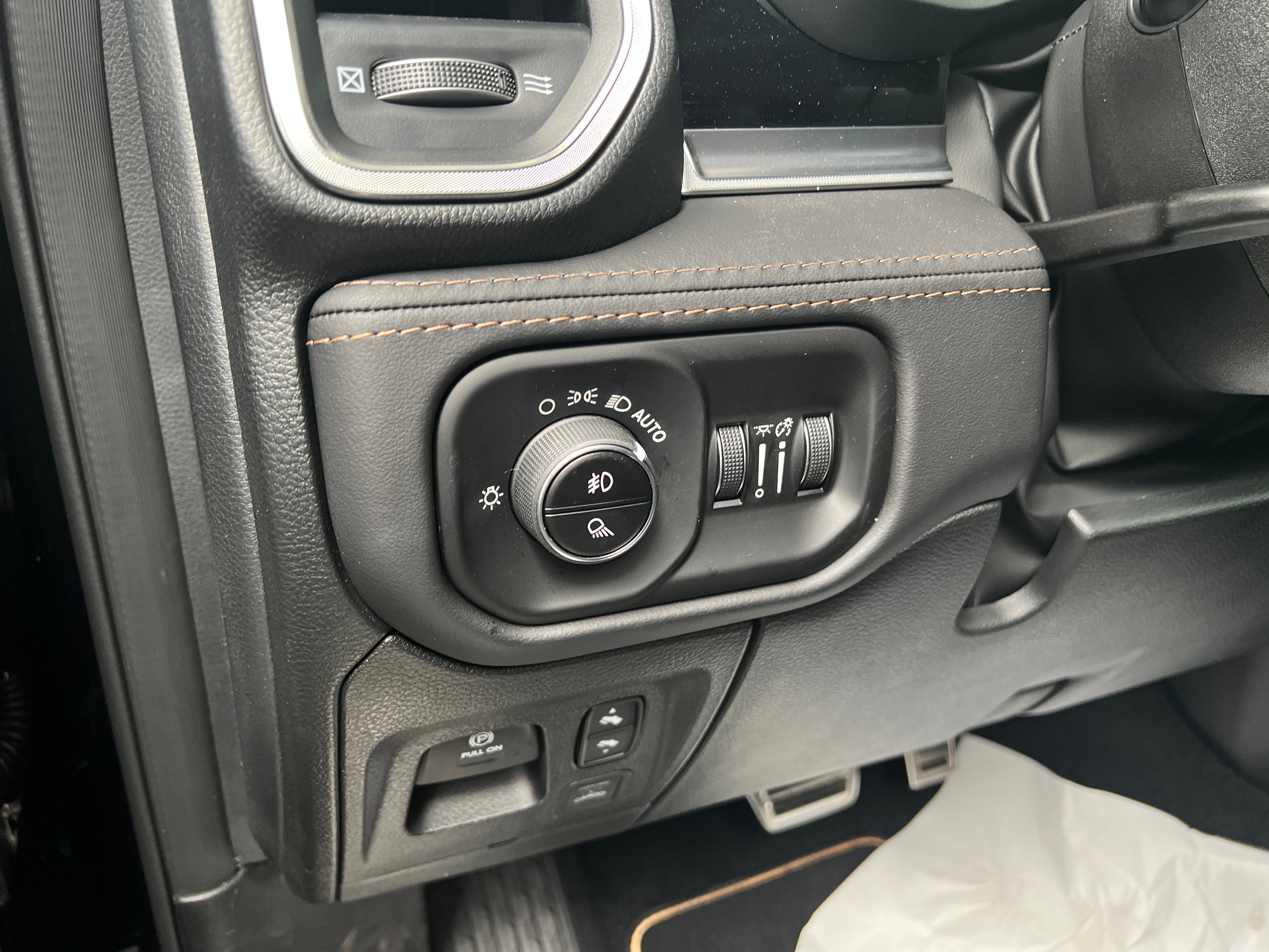 2026 RAM 1500 Tungsten - Photo 17