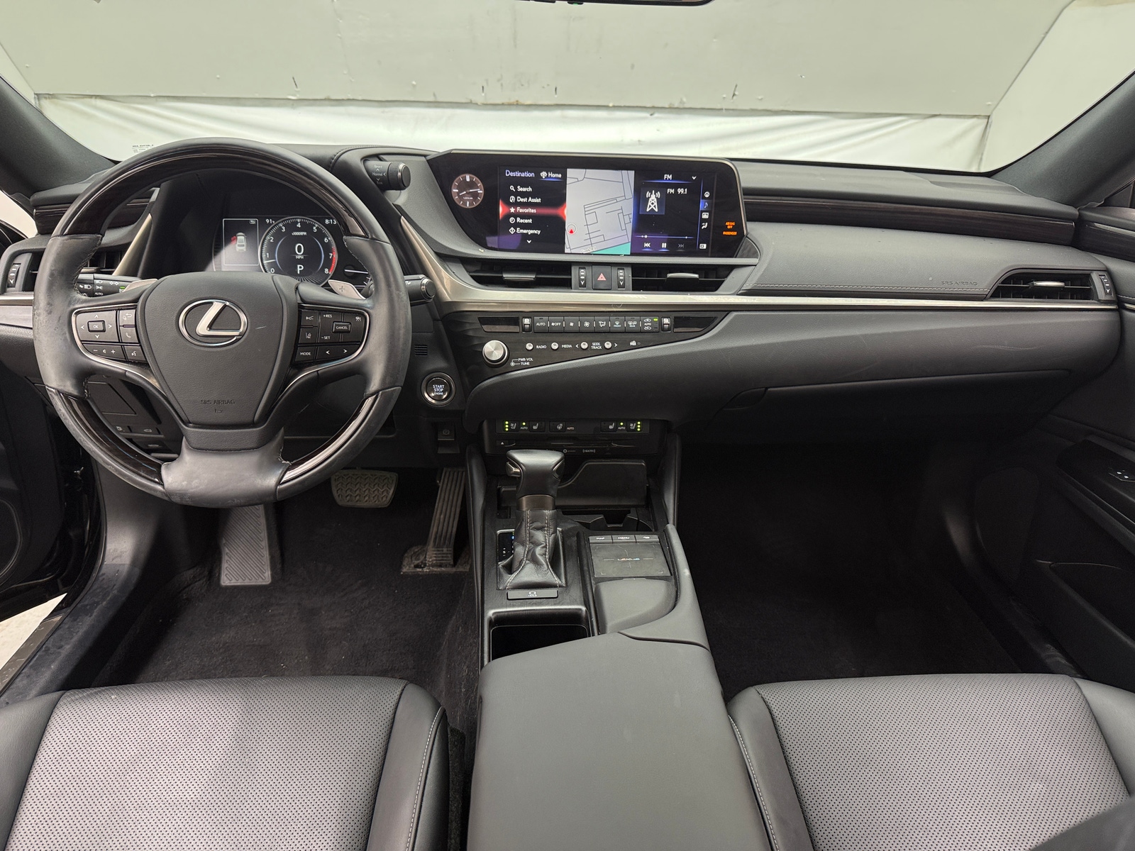 Thumbnail: 2021 Lexus ES - 2
