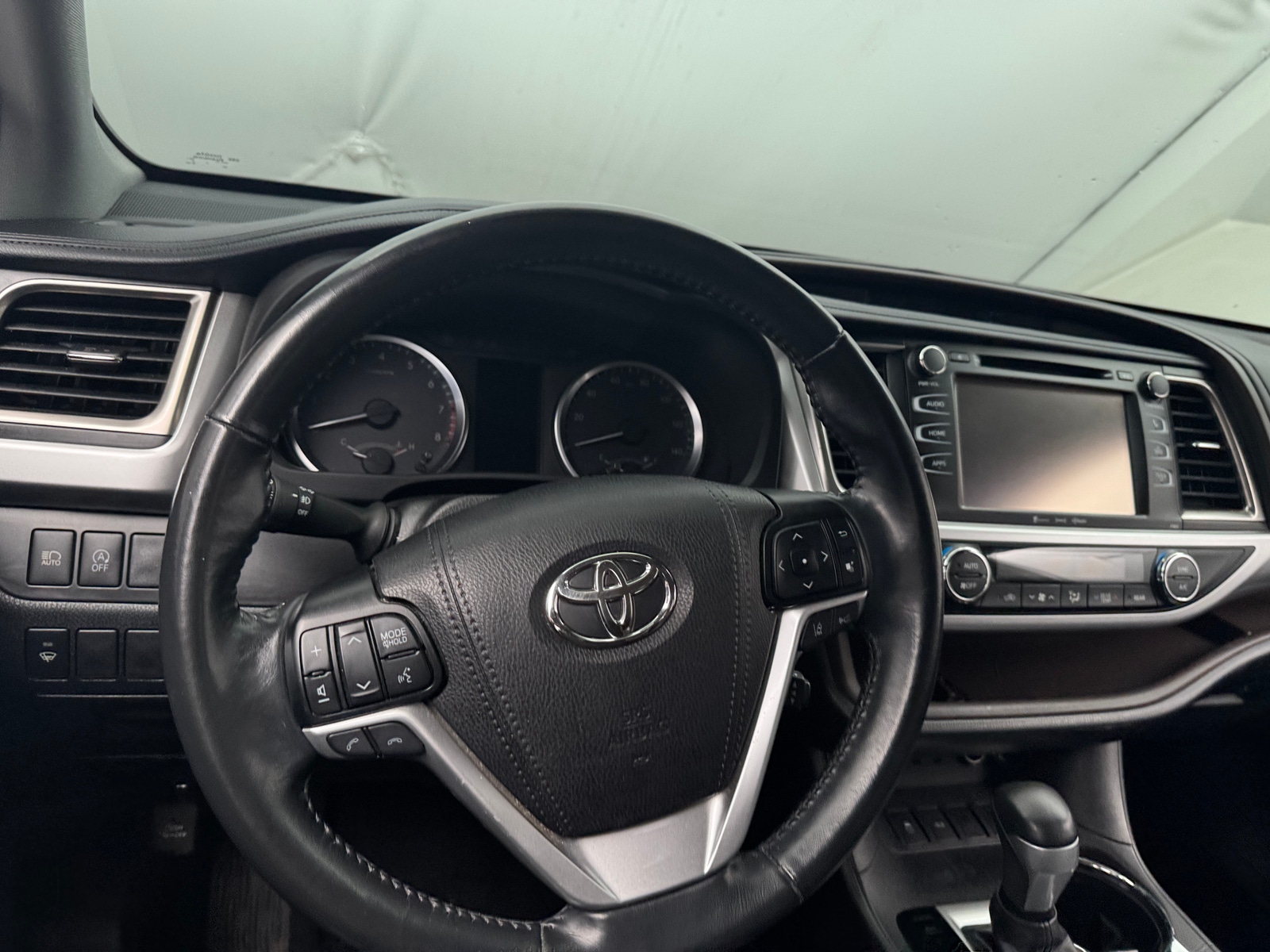 Thumbnail: 2019 Toyota Highlander - 4