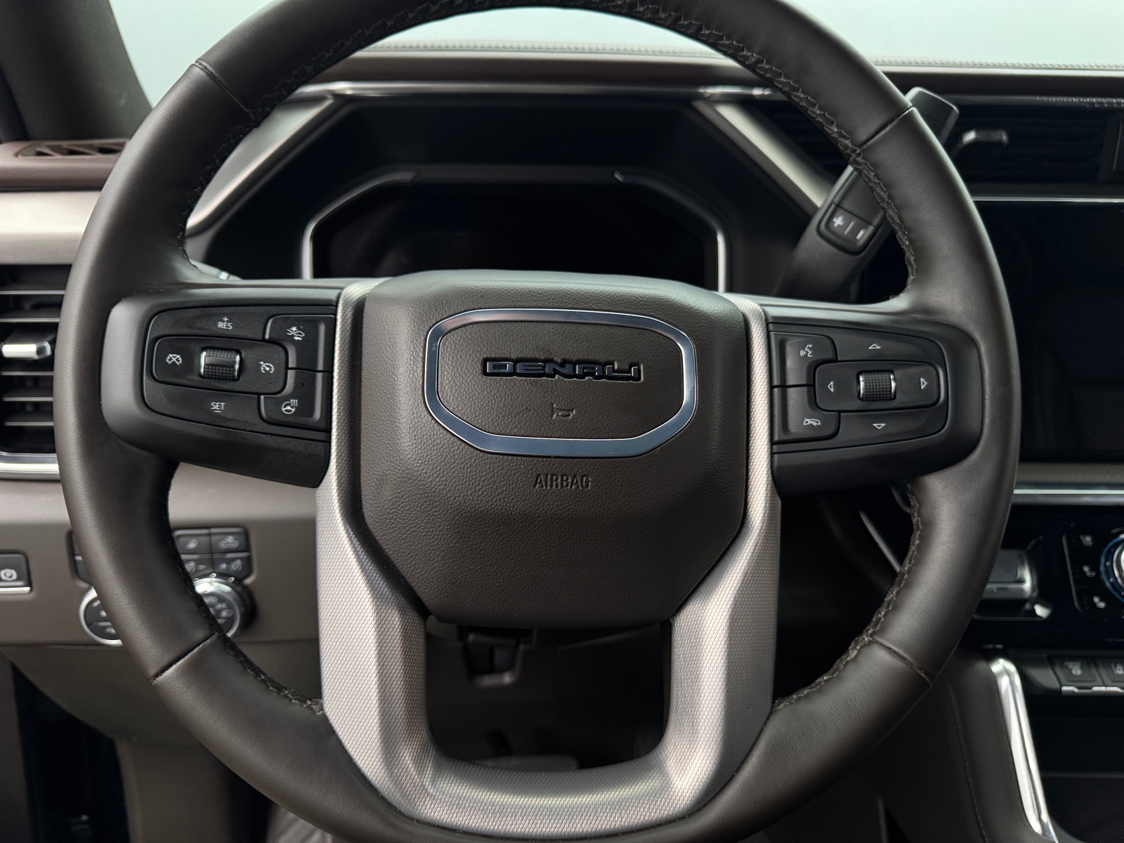 Thumbnail: 2025 GMC Sierra 2500 - 4