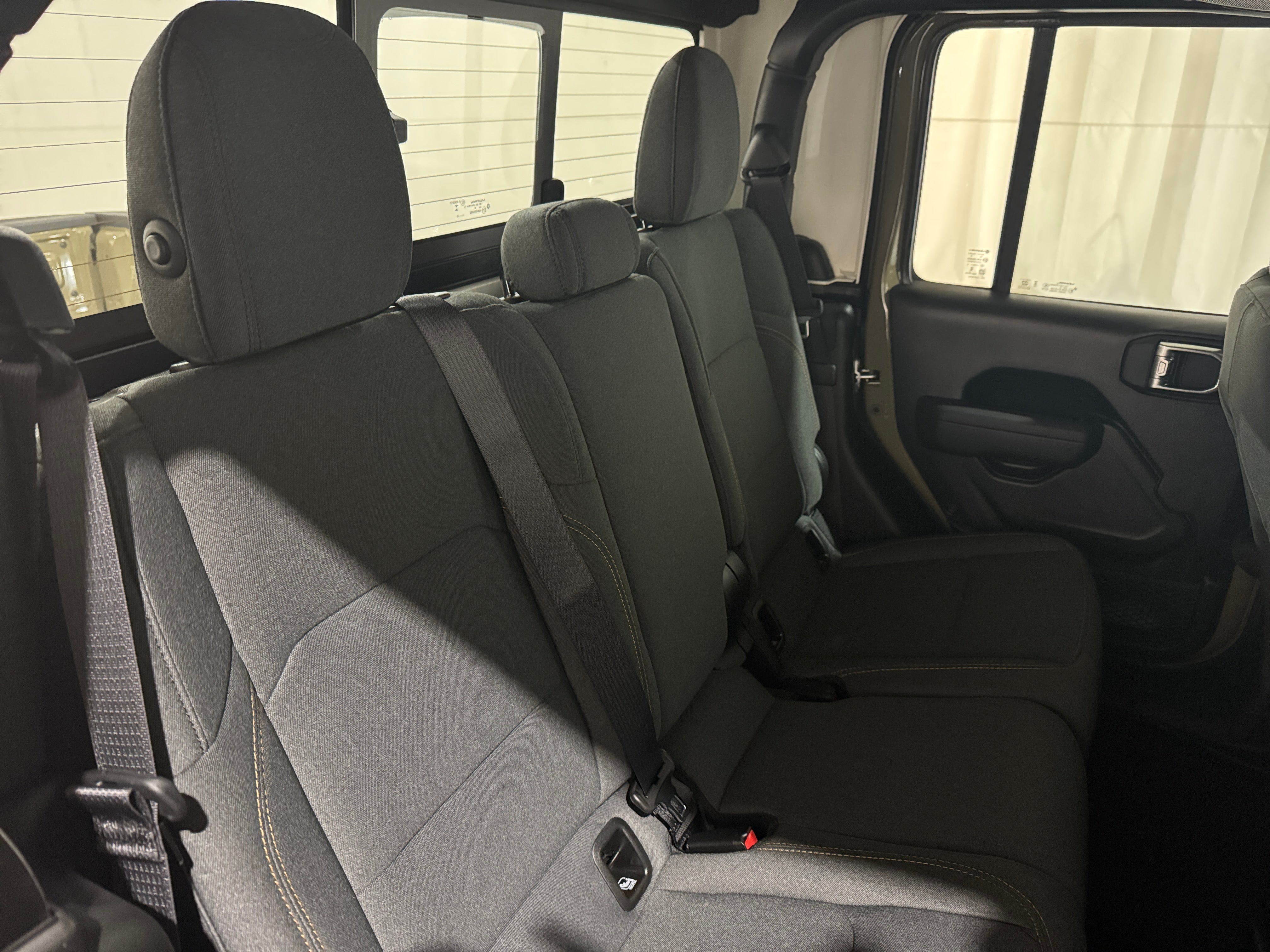 2026 Jeep Gladiator Sport - Photo 4