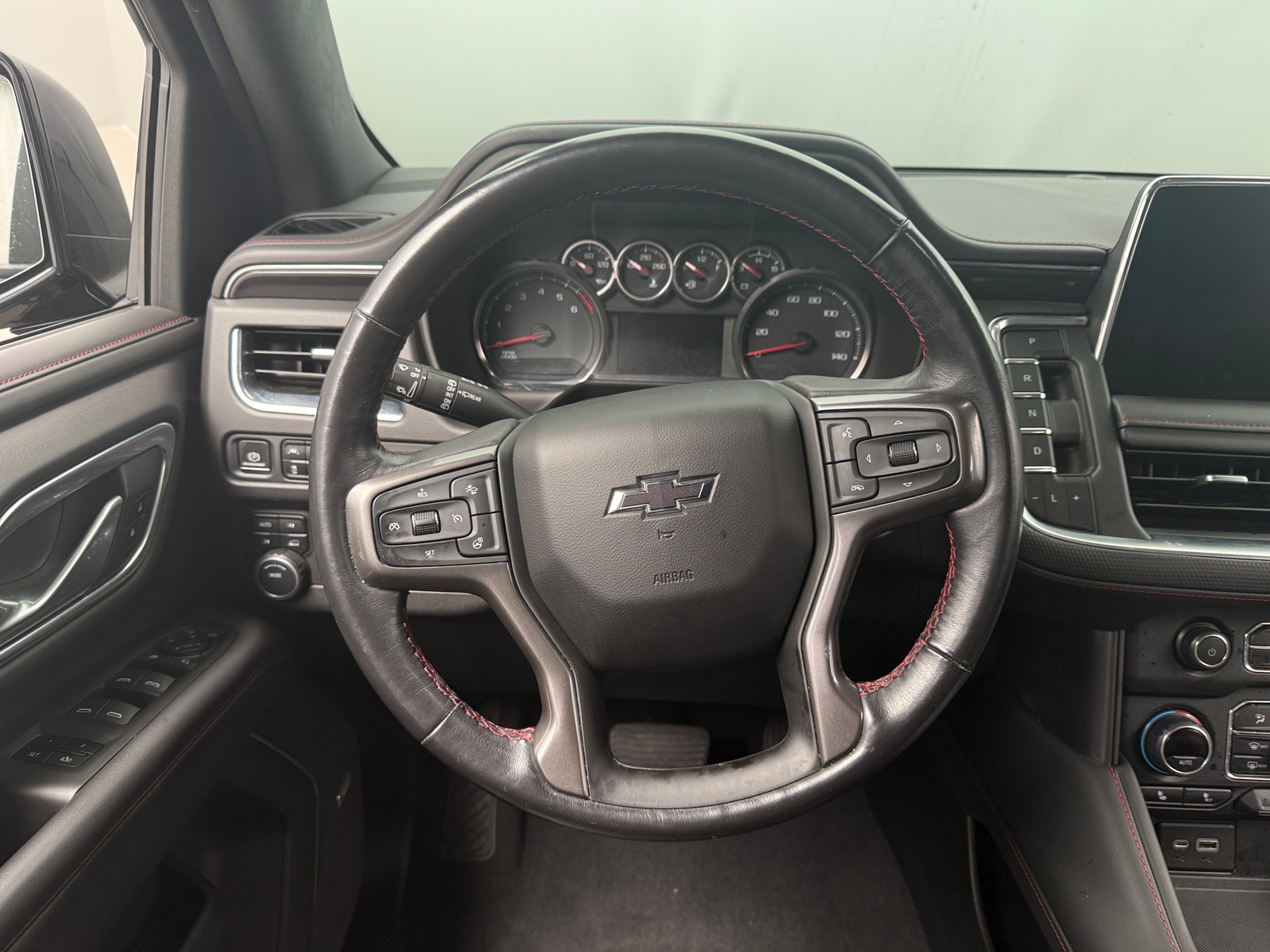 Thumbnail: 2021 Chevrolet Tahoe - 4