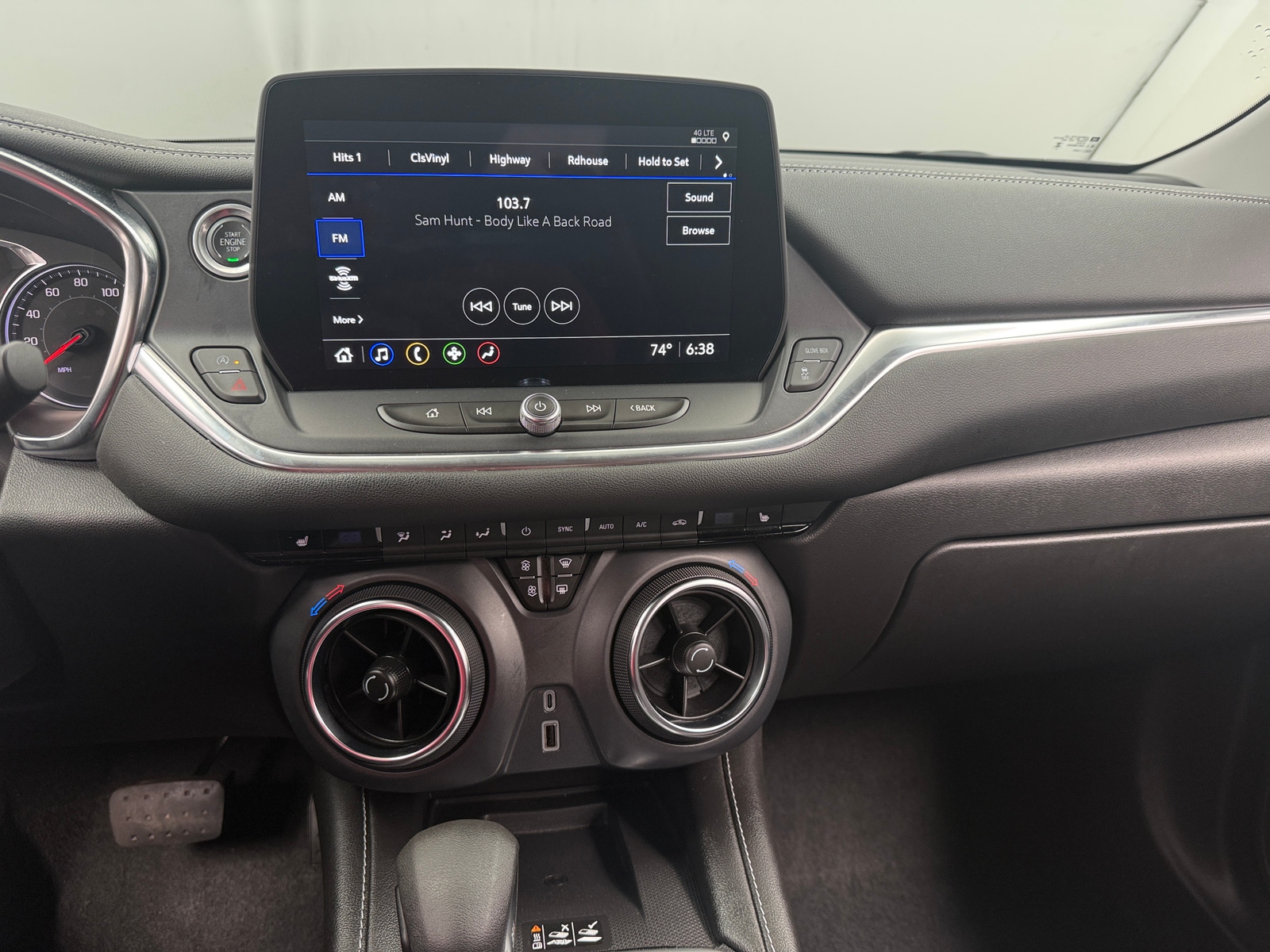 Thumbnail: 2024 Chevrolet Blazer - 4
