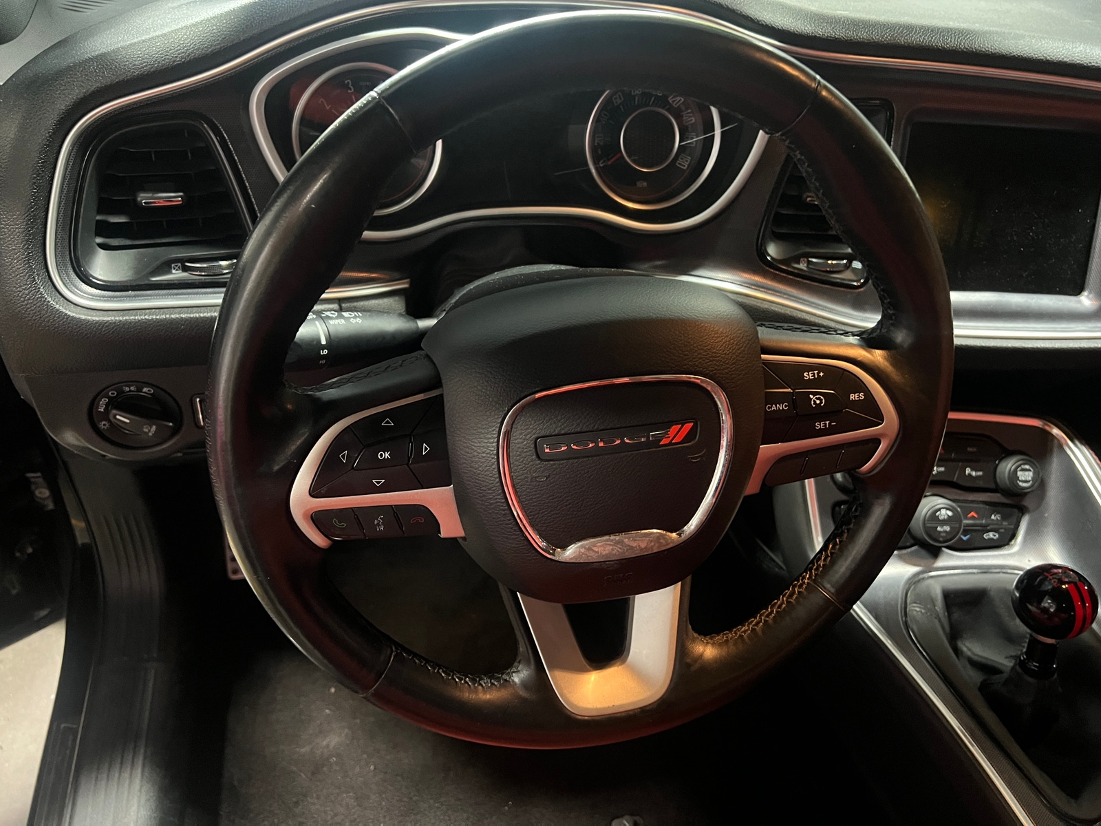 Thumbnail: 2015 Dodge Challenger - 5