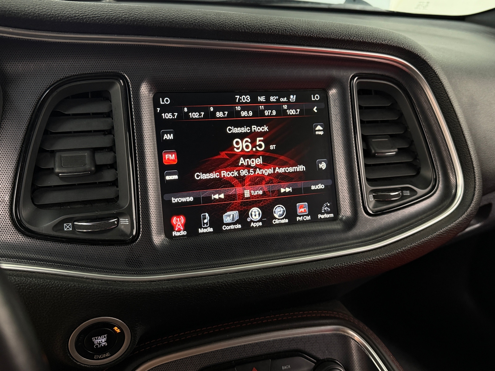 Thumbnail: 2015 Dodge Challenger - 4