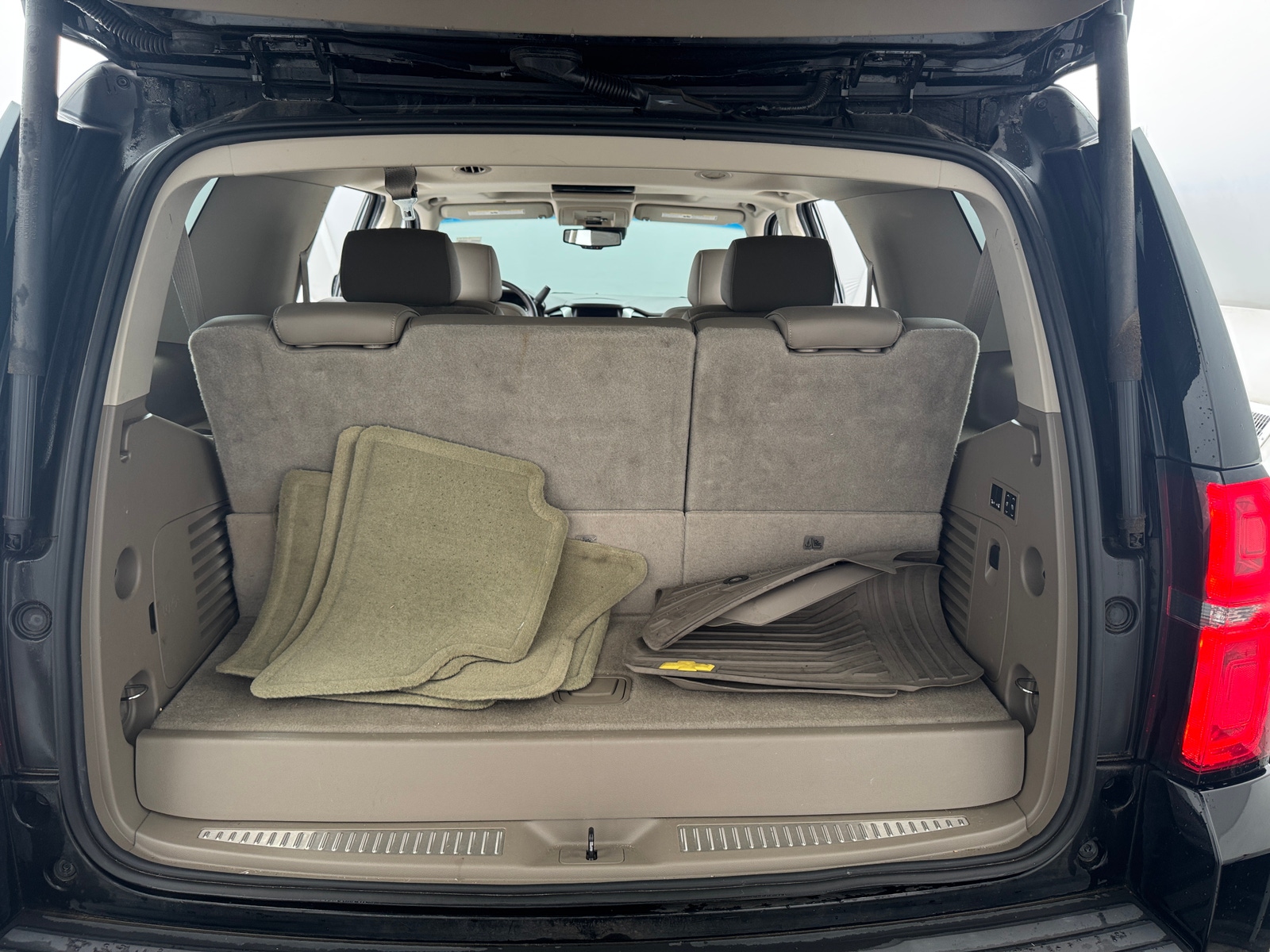 Thumbnail: 2015 Chevrolet Tahoe - 6