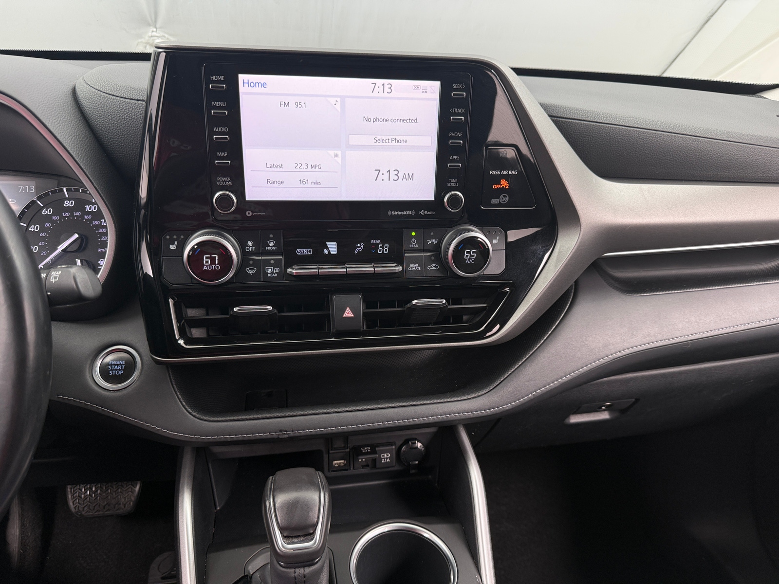 Thumbnail: 2020 Toyota Highlander - 3
