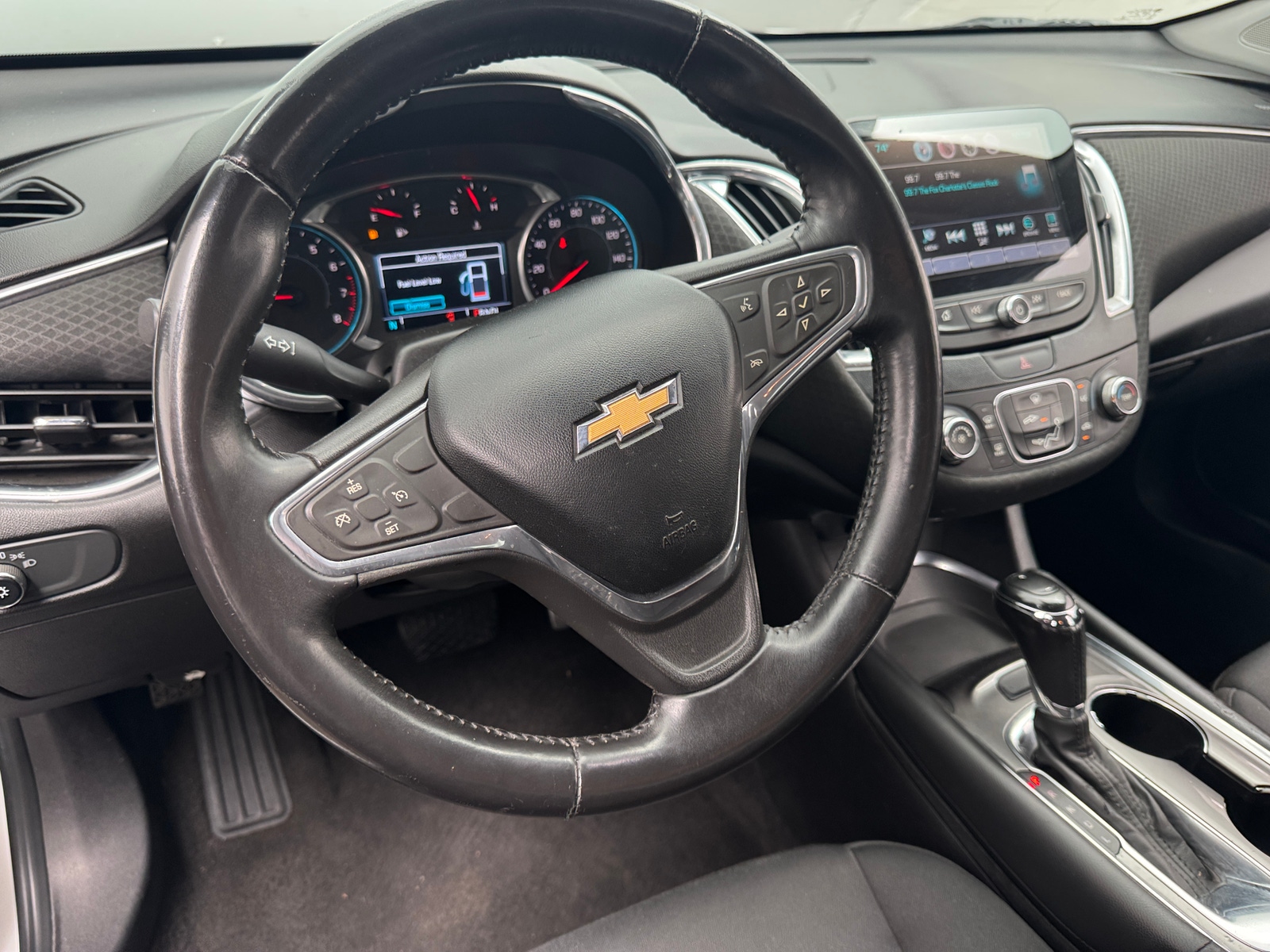 Thumbnail: 2016 Chevrolet Malibu - 5