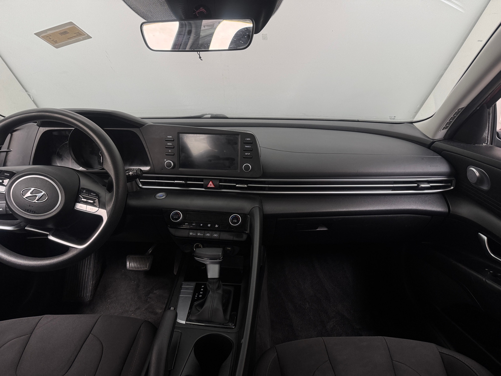 Thumbnail: 2023 Hyundai Elantra - 3