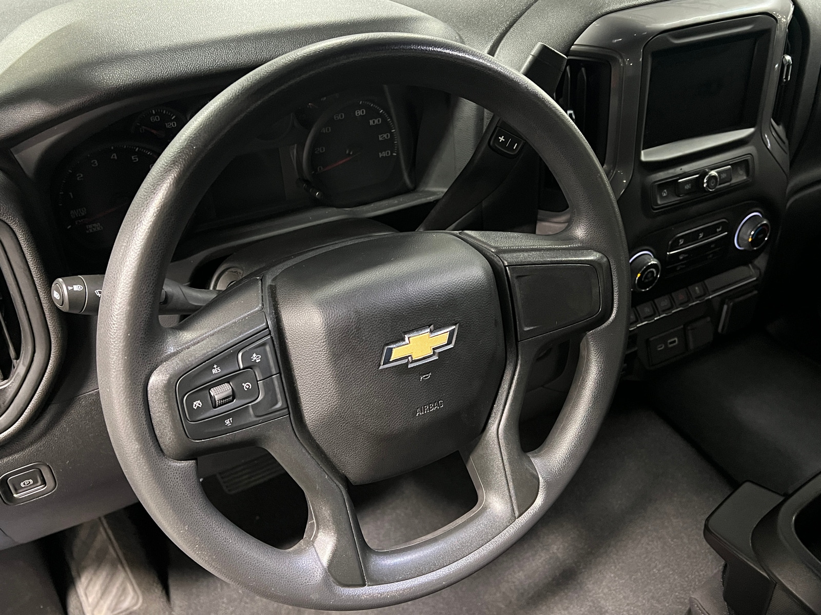 Thumbnail: 2023 Chevrolet Silverado 1500 - 5