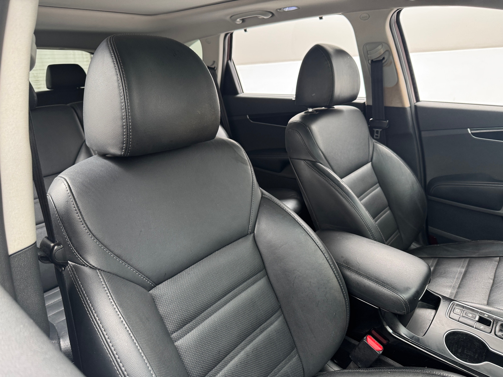 Thumbnail: 2019 Kia Sorento - 2