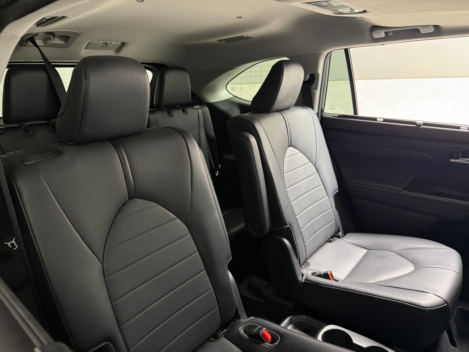 Thumbnail: 2020 Toyota Highlander - 5