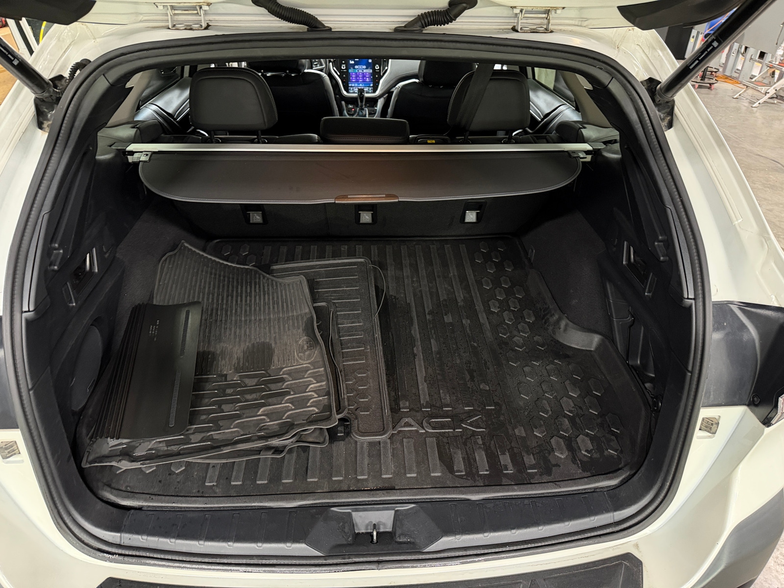 Thumbnail: 2022 Subaru Outback - 6