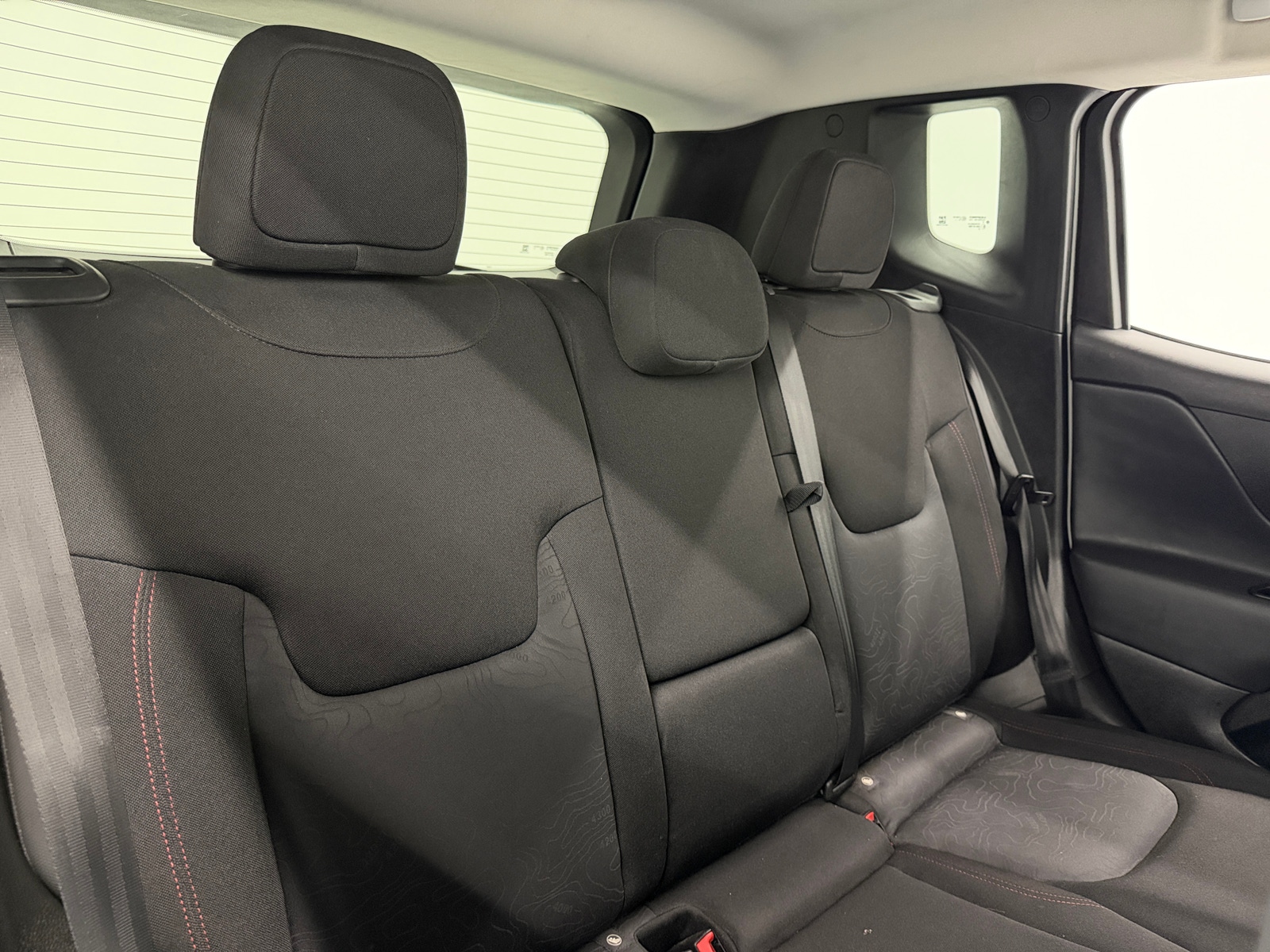 Thumbnail: 2020 Jeep Renegade - 6