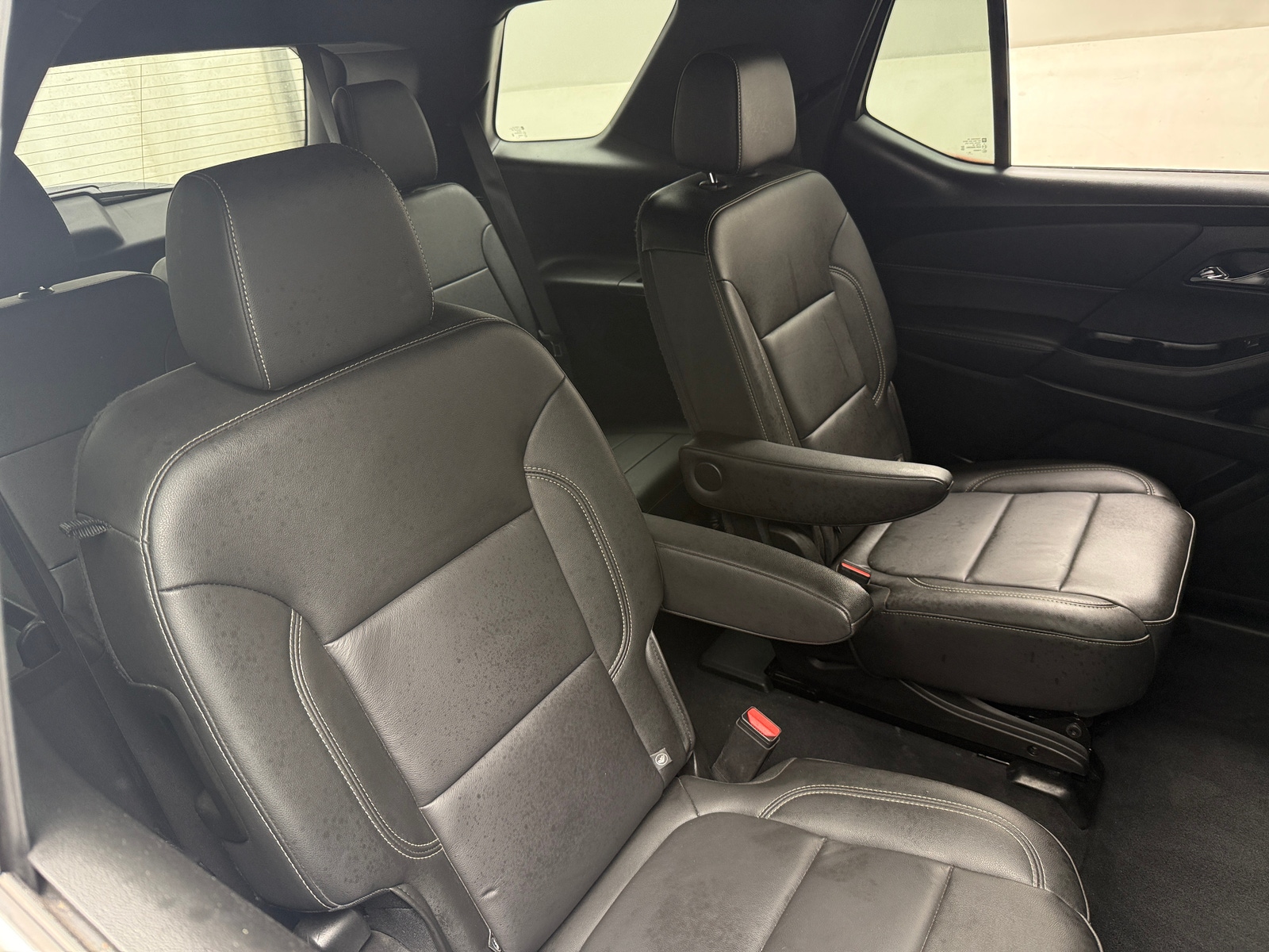 Thumbnail: 2023 Chevrolet Traverse - 5