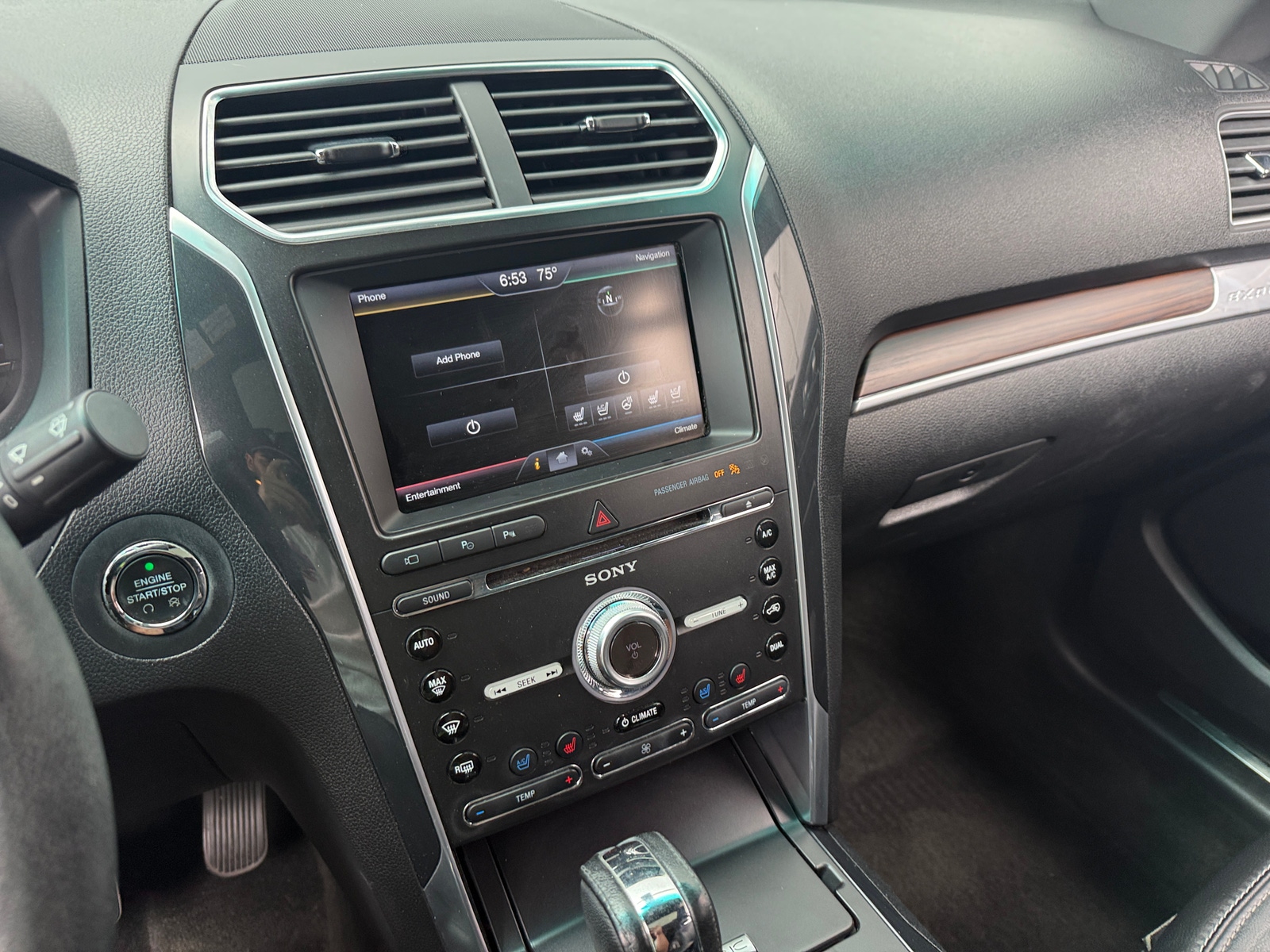 Thumbnail: 2016 Ford Explorer - 3