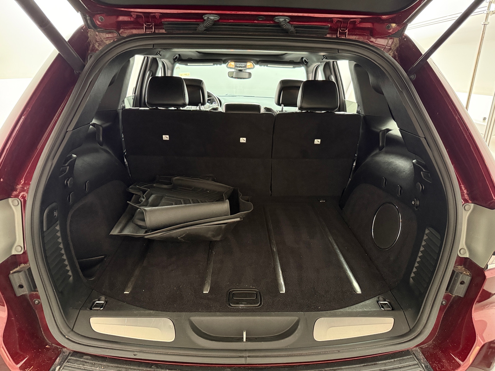 Thumbnail: 2017 Jeep Grand Cherokee - 6