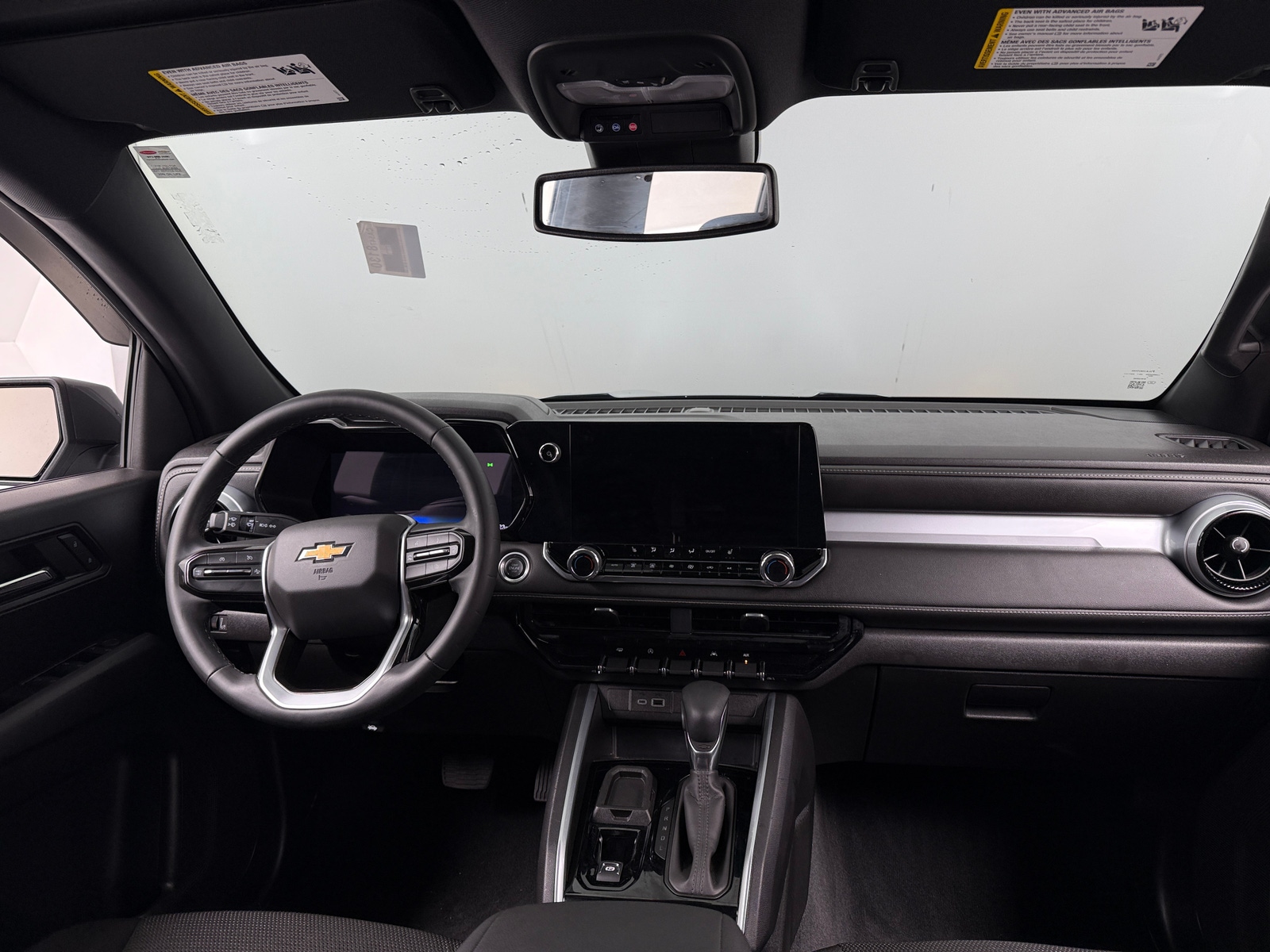 Thumbnail: 2024 Chevrolet Colorado - 3