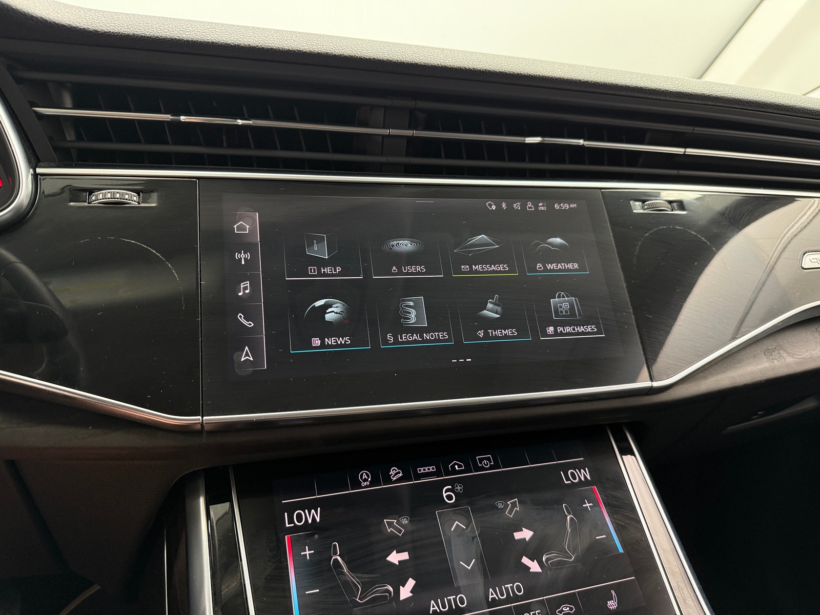 Thumbnail: 2023 Audi Q8 - 3