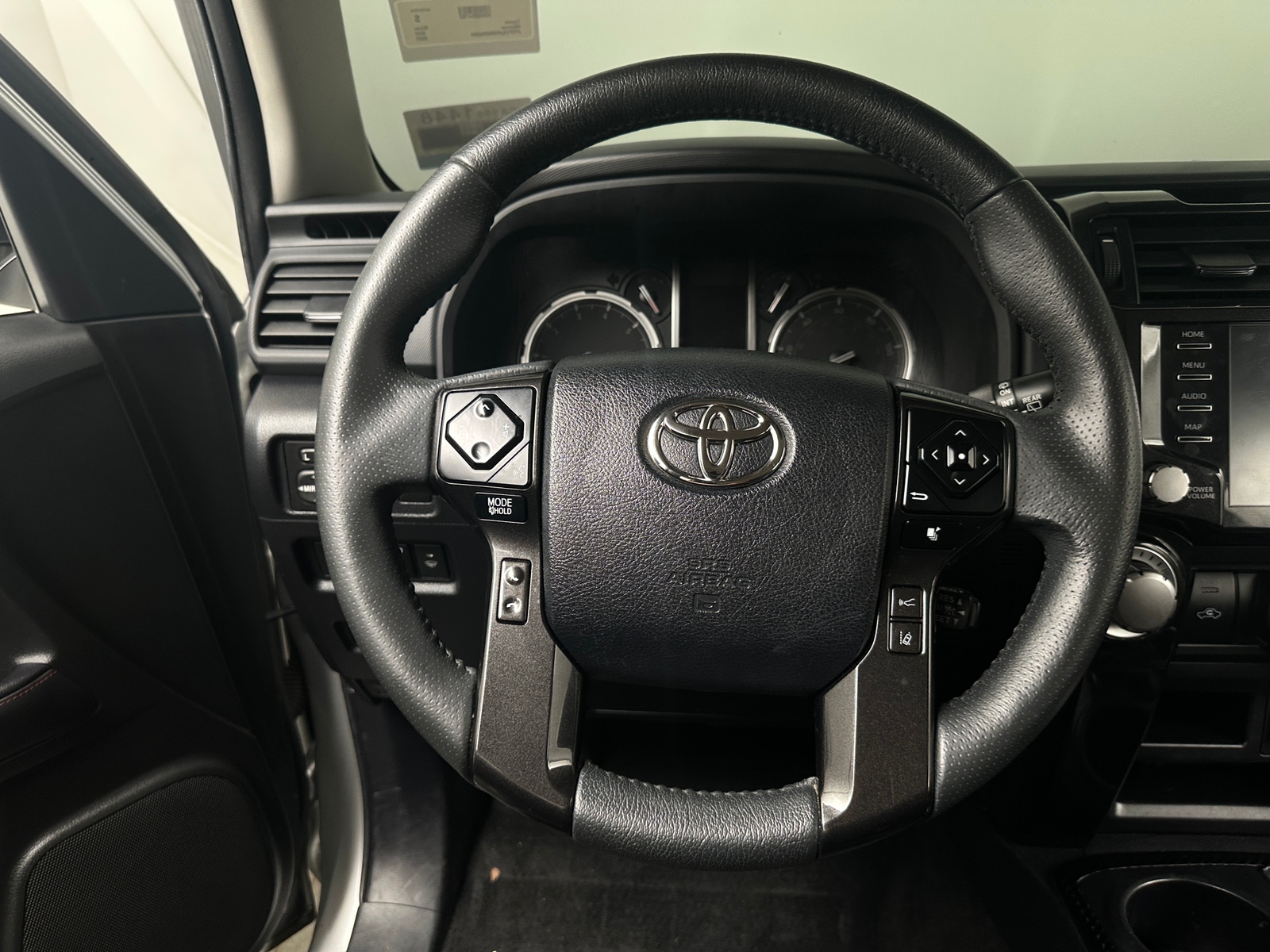 Thumbnail: 2022 Toyota 4Runner - 5
