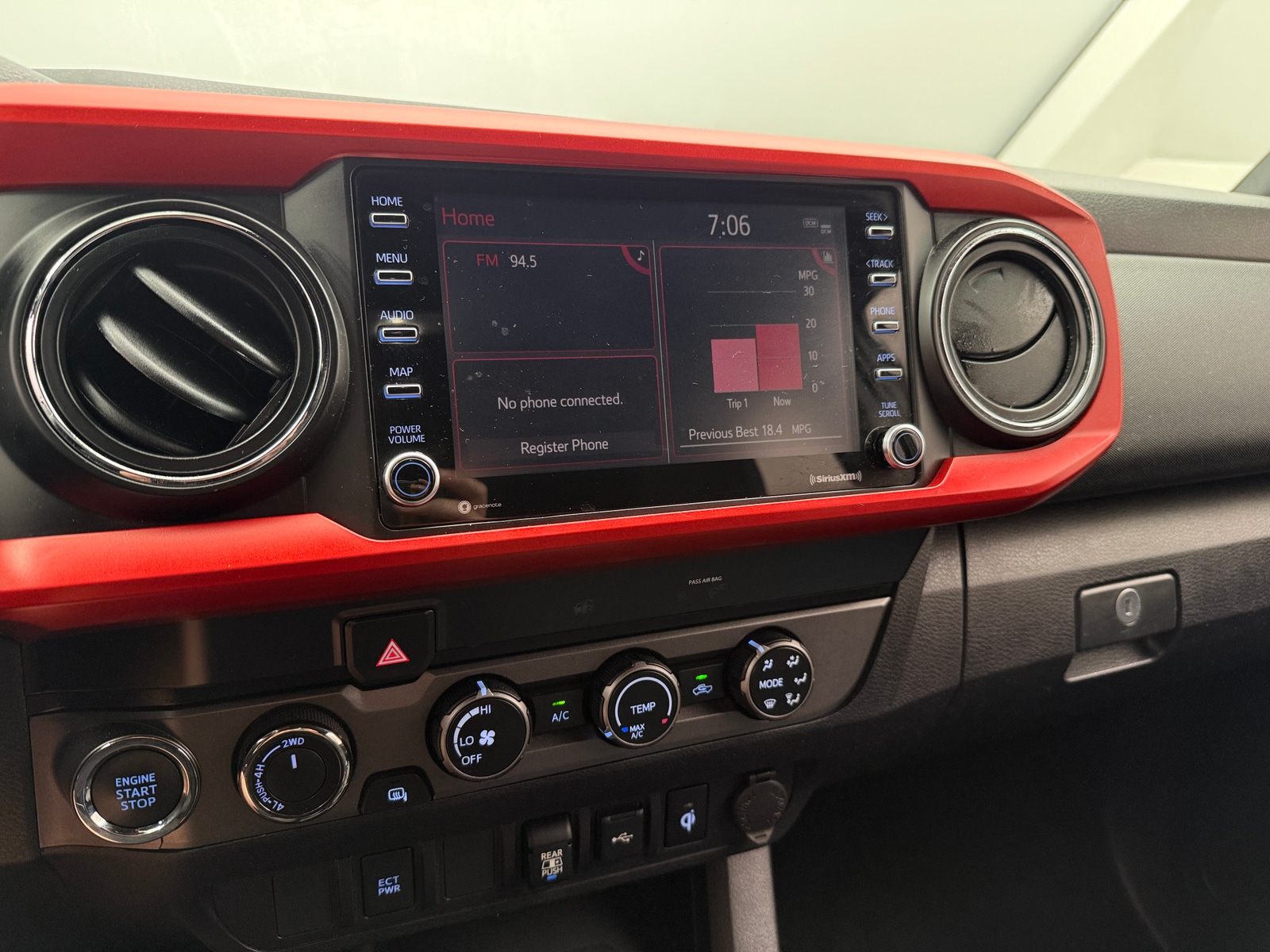 Thumbnail: 2020 Toyota Tacoma - 4