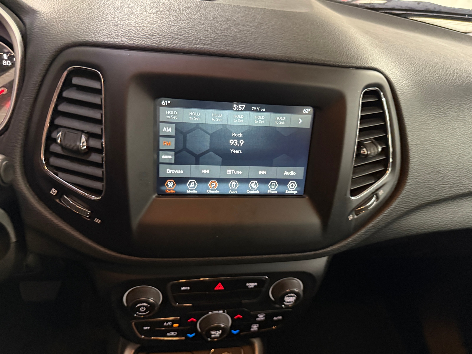 Thumbnail: 2019 Jeep Compass - 4