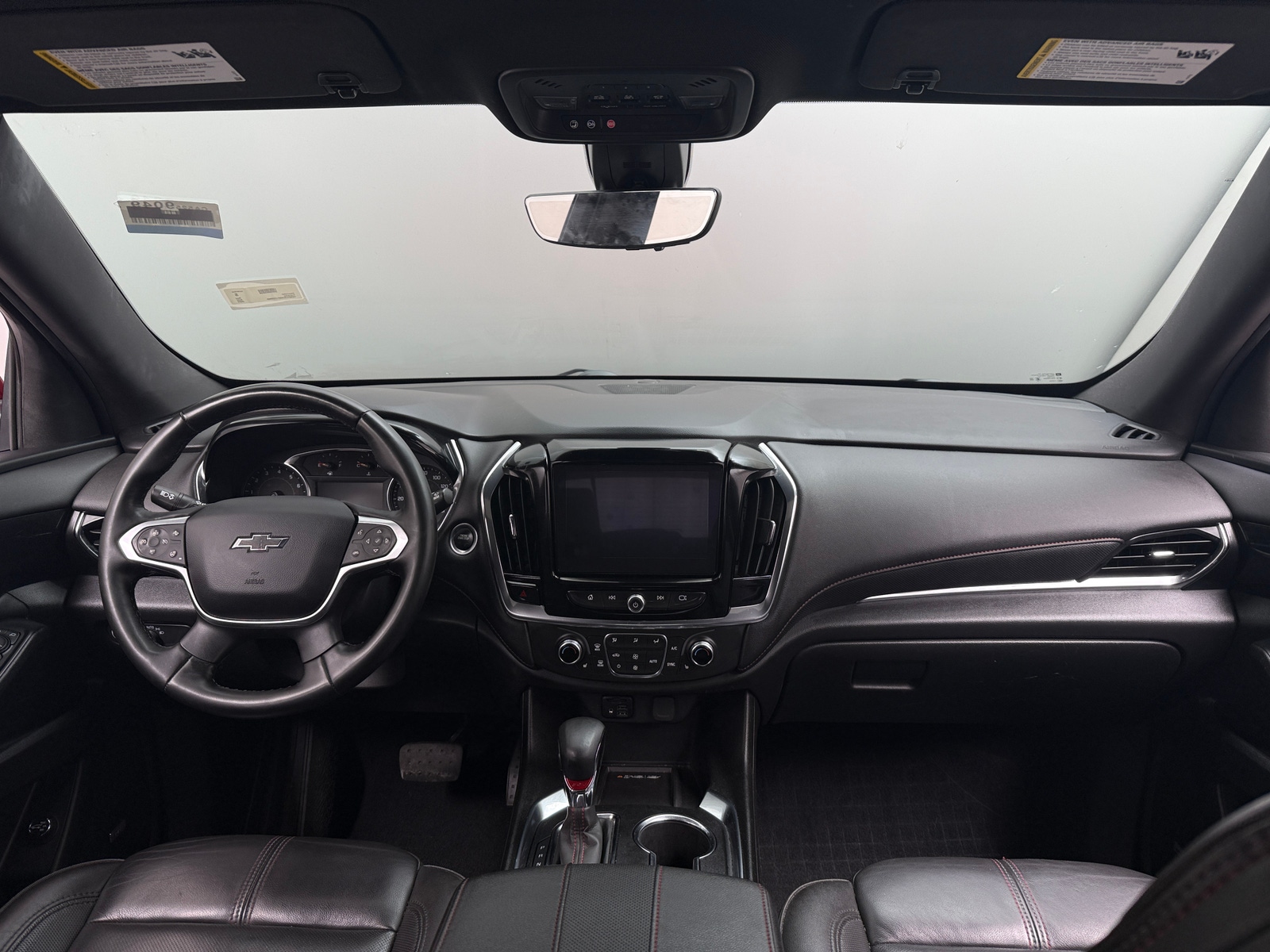 Thumbnail: 2023 Chevrolet Traverse - 3