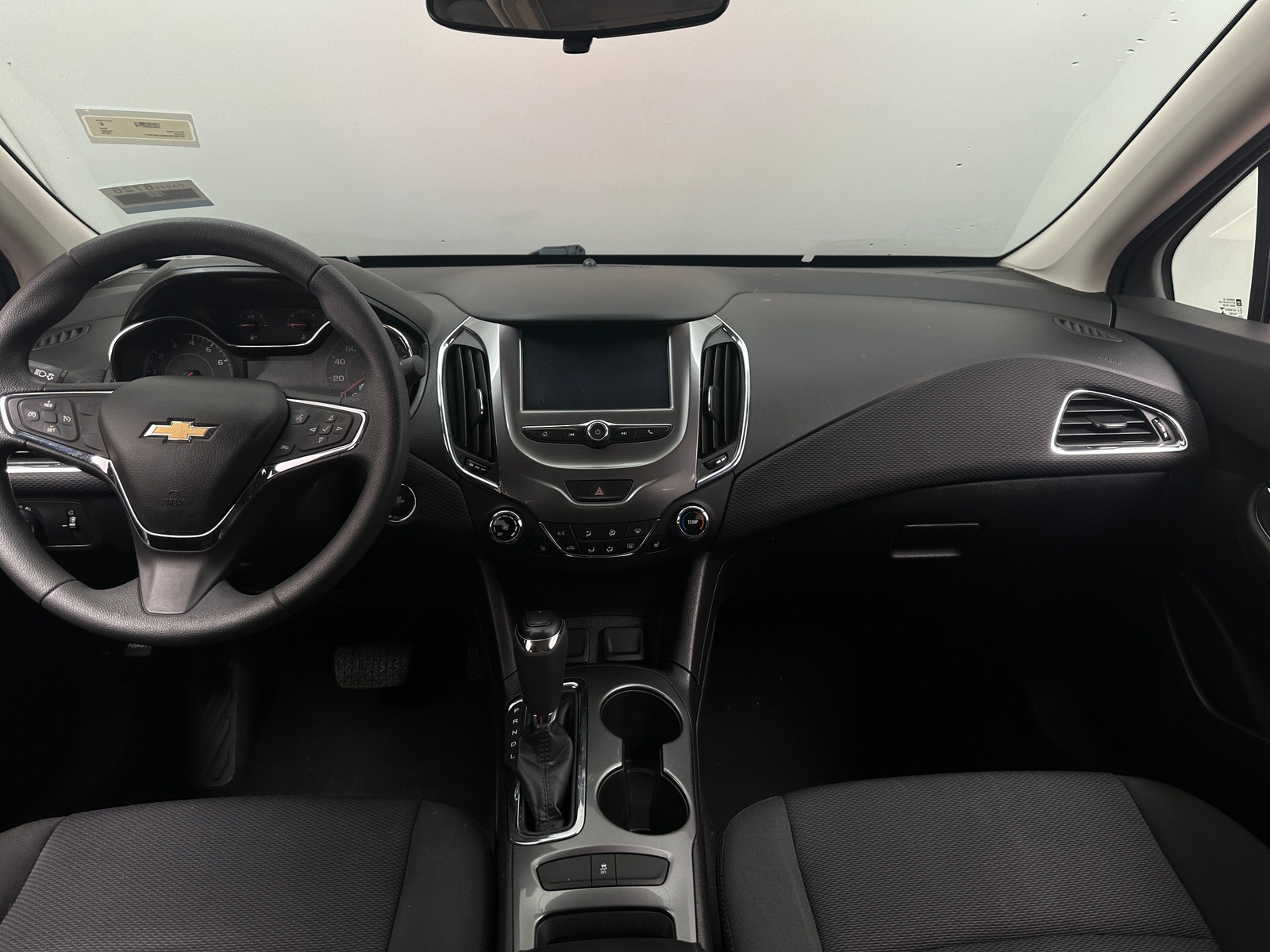 Thumbnail: 2016 Chevrolet Cruze - 3
