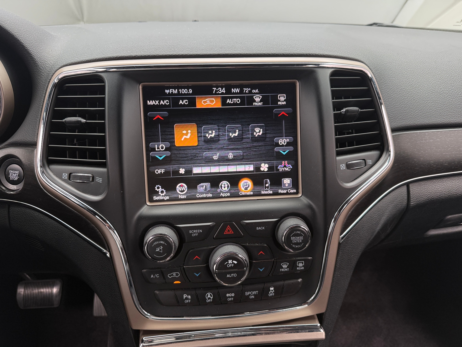 Thumbnail: 2017 Jeep Grand Cherokee - 3