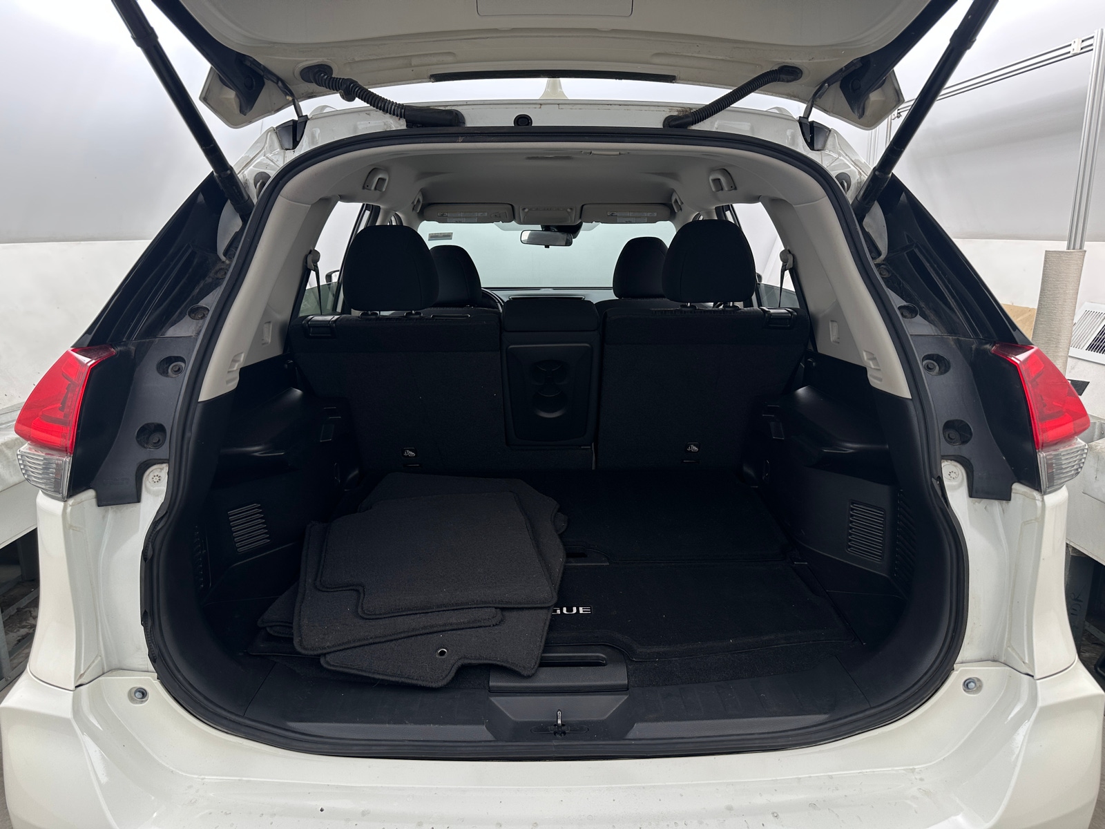 Thumbnail: 2020 Nissan Rogue - 7