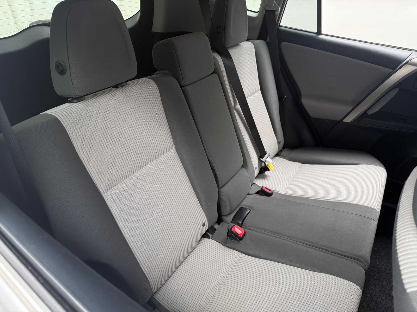 Thumbnail: 2015 Toyota RAV4 - 6