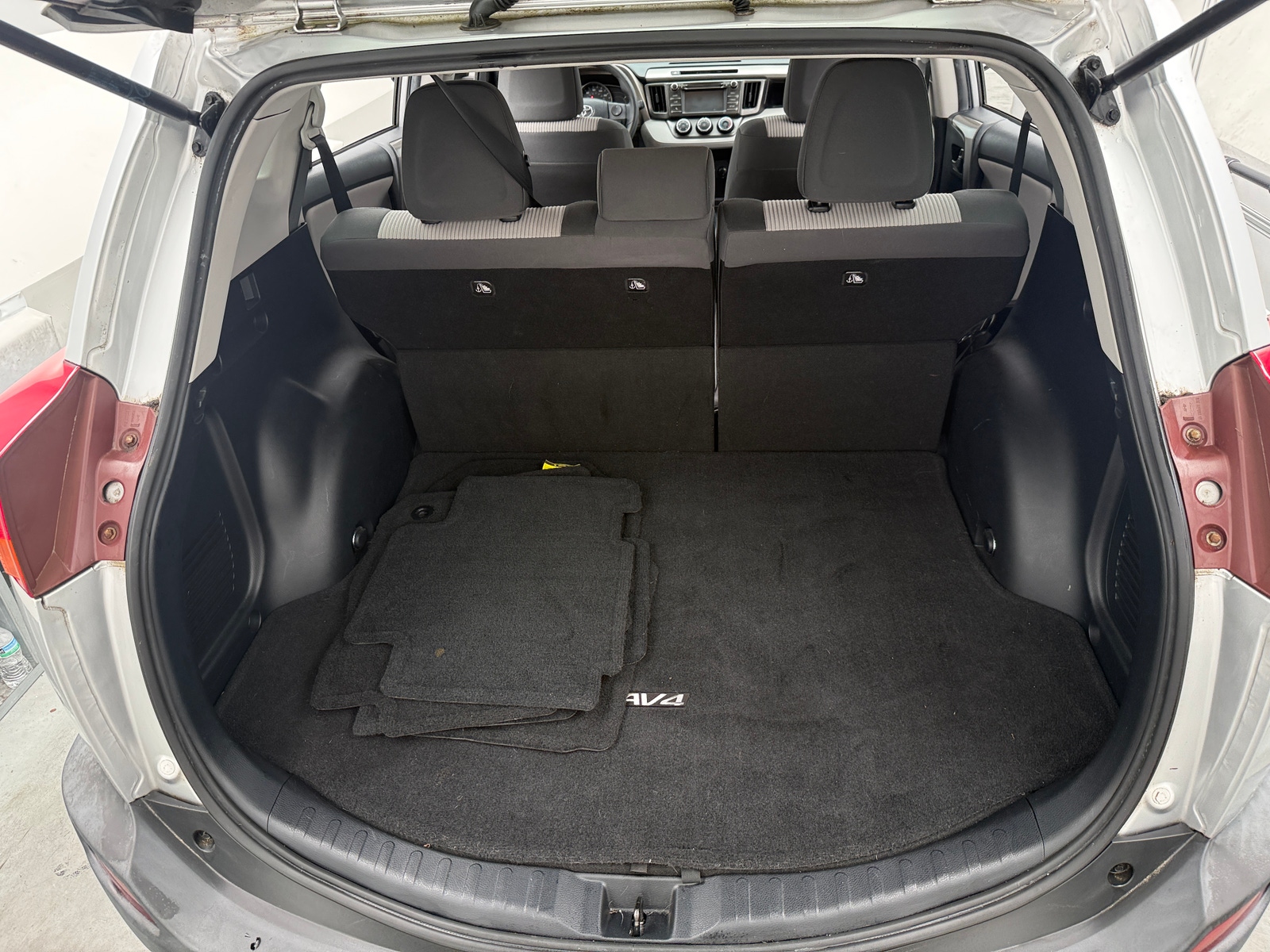 Thumbnail: 2015 Toyota RAV4 - 7