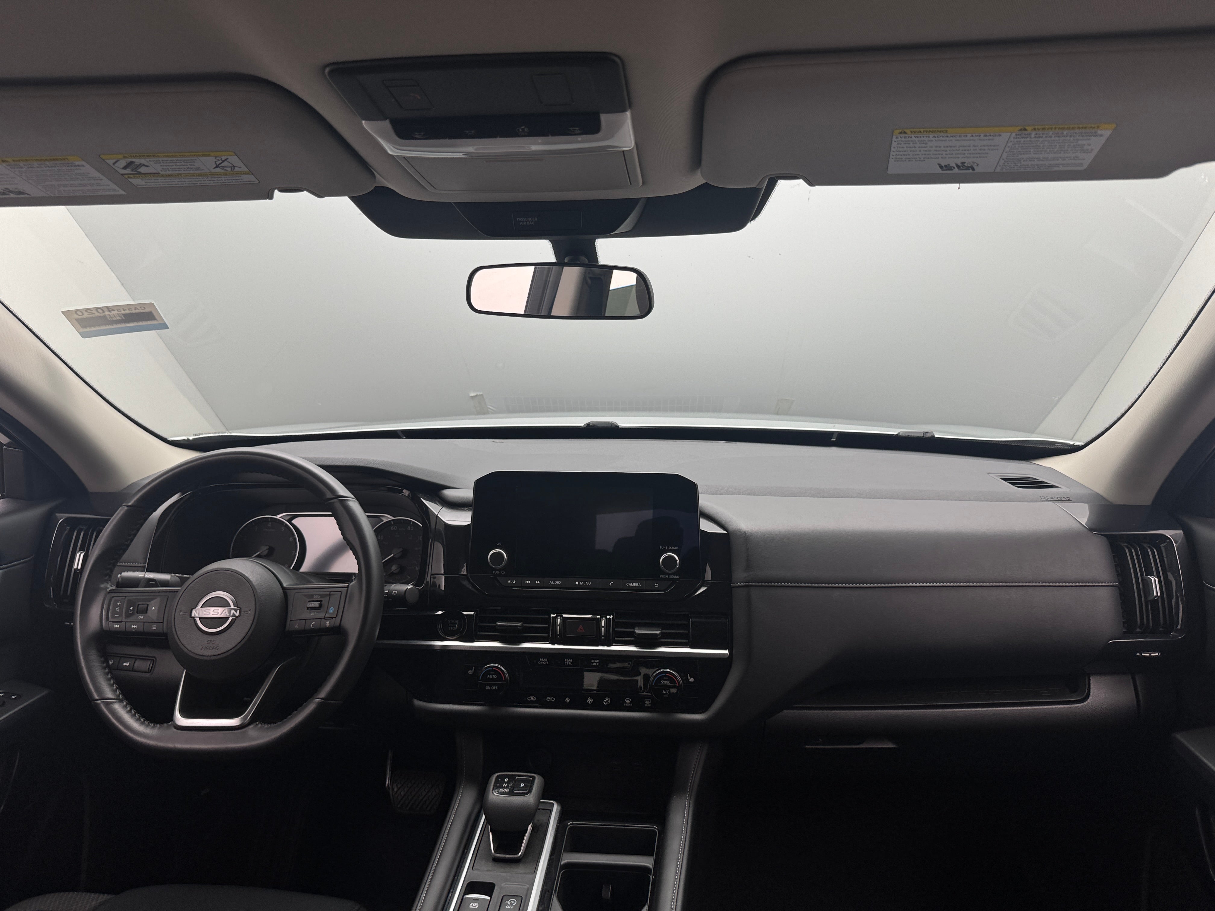 2025 Nissan Pathfinder SV - Photo 2