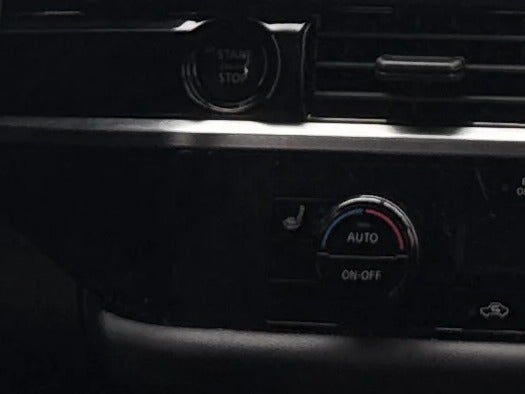 2025 Nissan Pathfinder SV - Photo 18