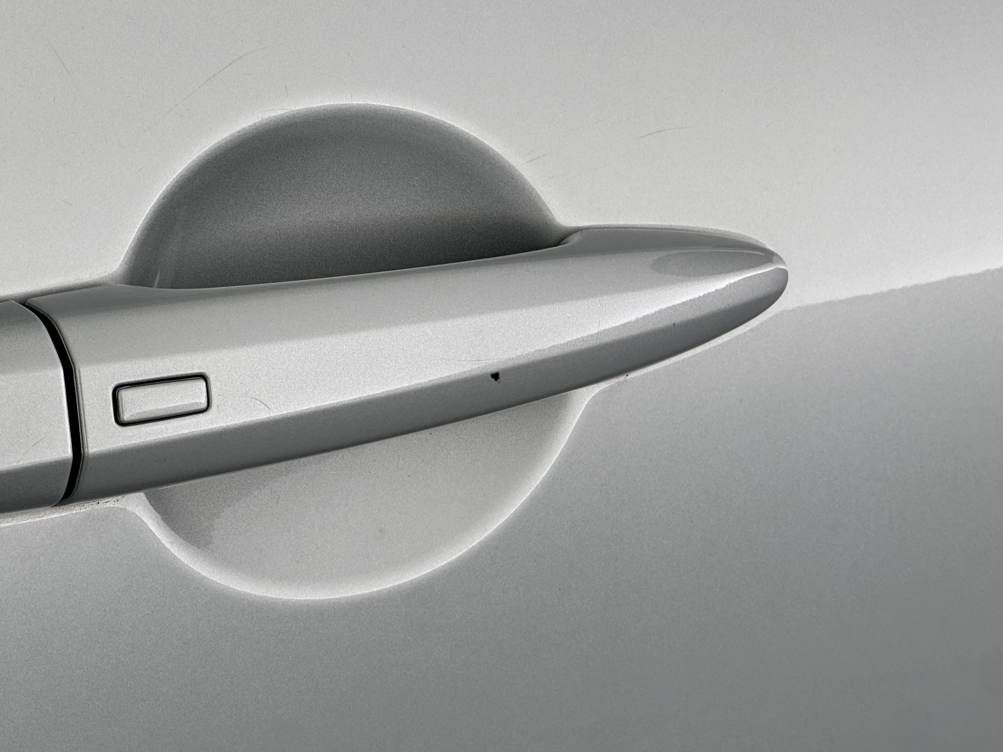 2025 Nissan Pathfinder SV - Photo 25