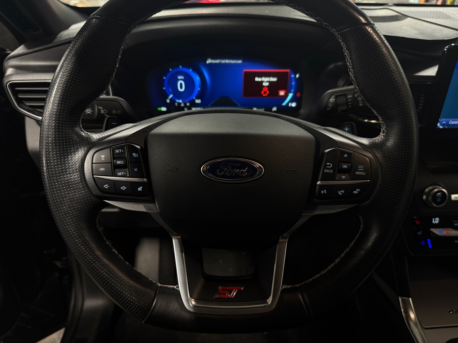 Thumbnail: 2020 Ford Explorer - 4
