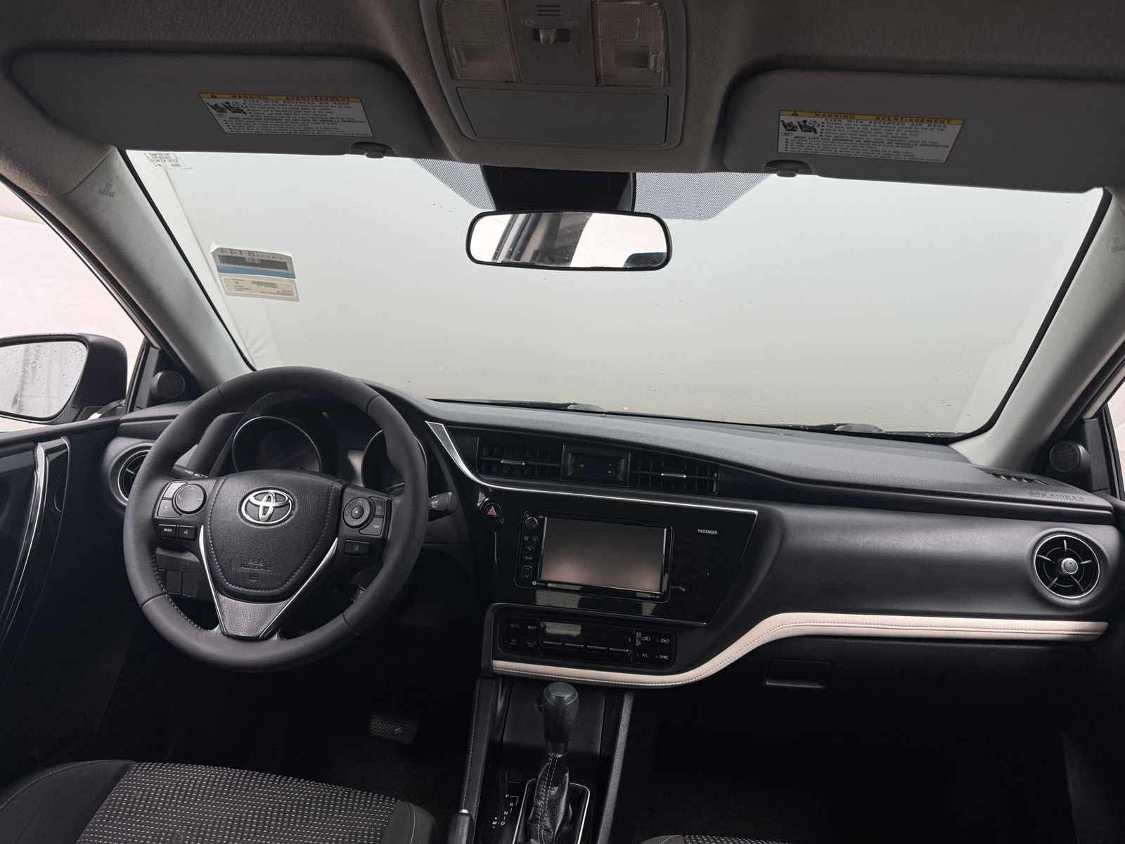 Thumbnail: 2018 Toyota Corolla iM - 3