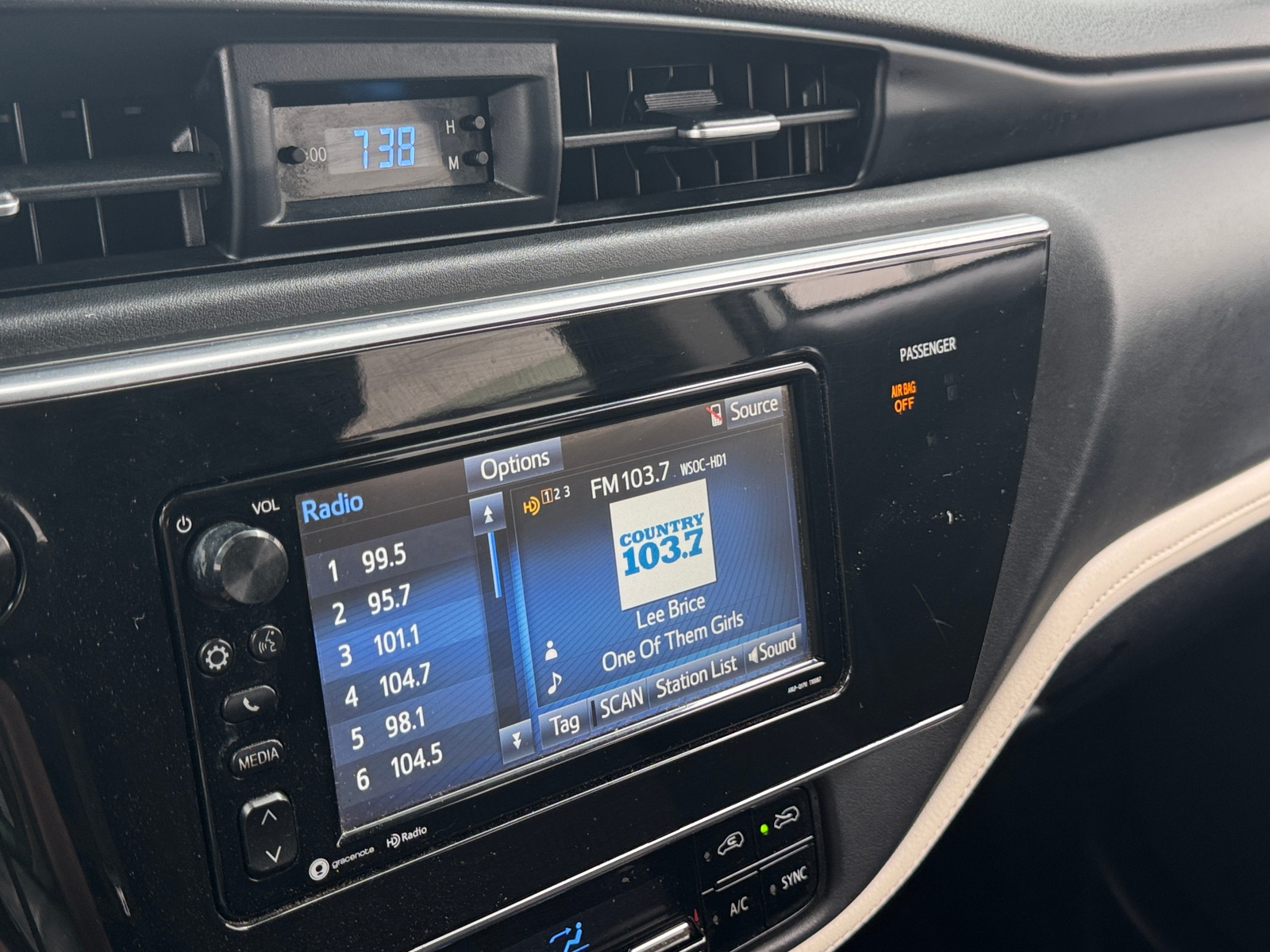 Thumbnail: 2018 Toyota Corolla iM - 4